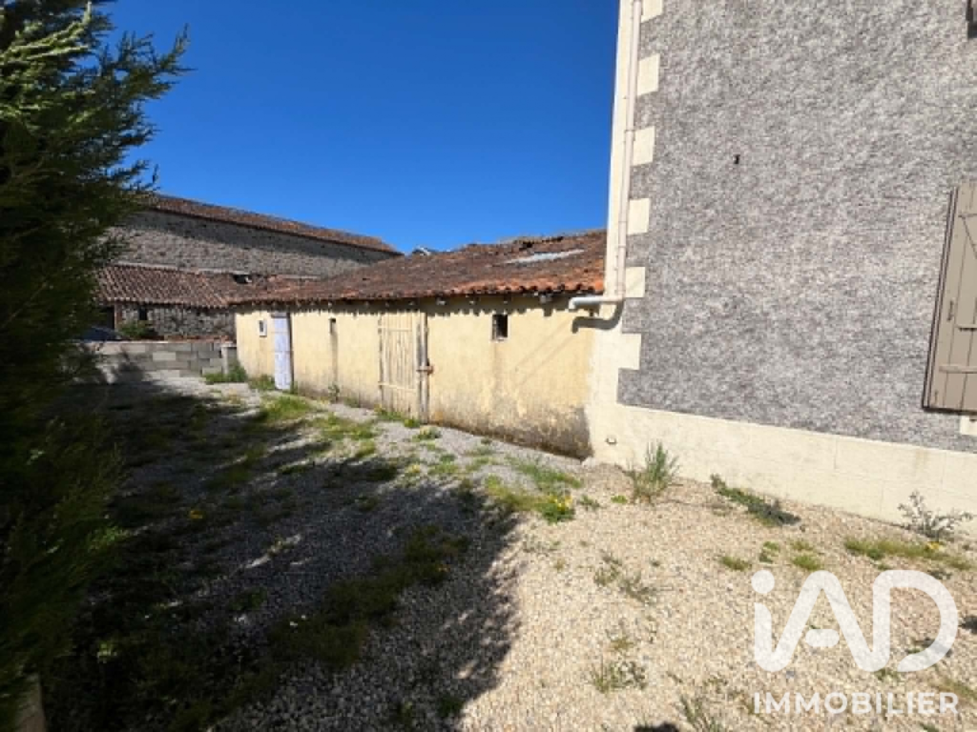Vente maison à Châtillon-sur-Thouet (79200) : maison 4 pièces 104 m² - 2056039 — 13