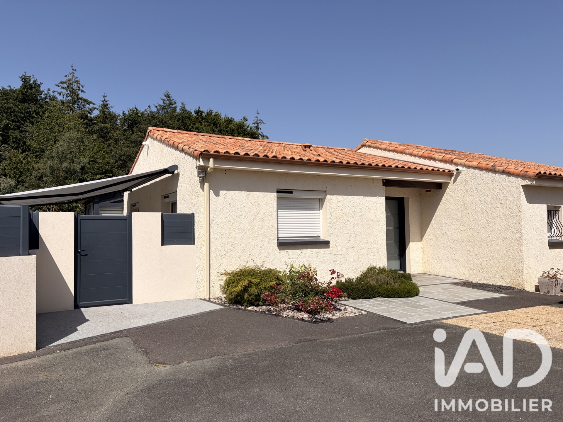 Vente maison à Grosbreuil (85440) : demeure 6 pièces 145 m² - 2058092 — 25