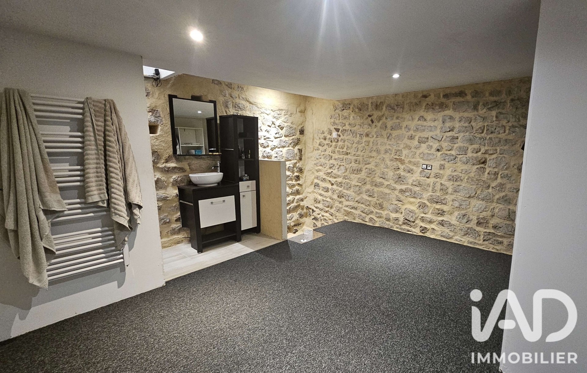 Vente appartement à Saint-Maximin-la-Sainte-Baume (83470) : duplex 2 pièces 56 m² - 2058743 — 6