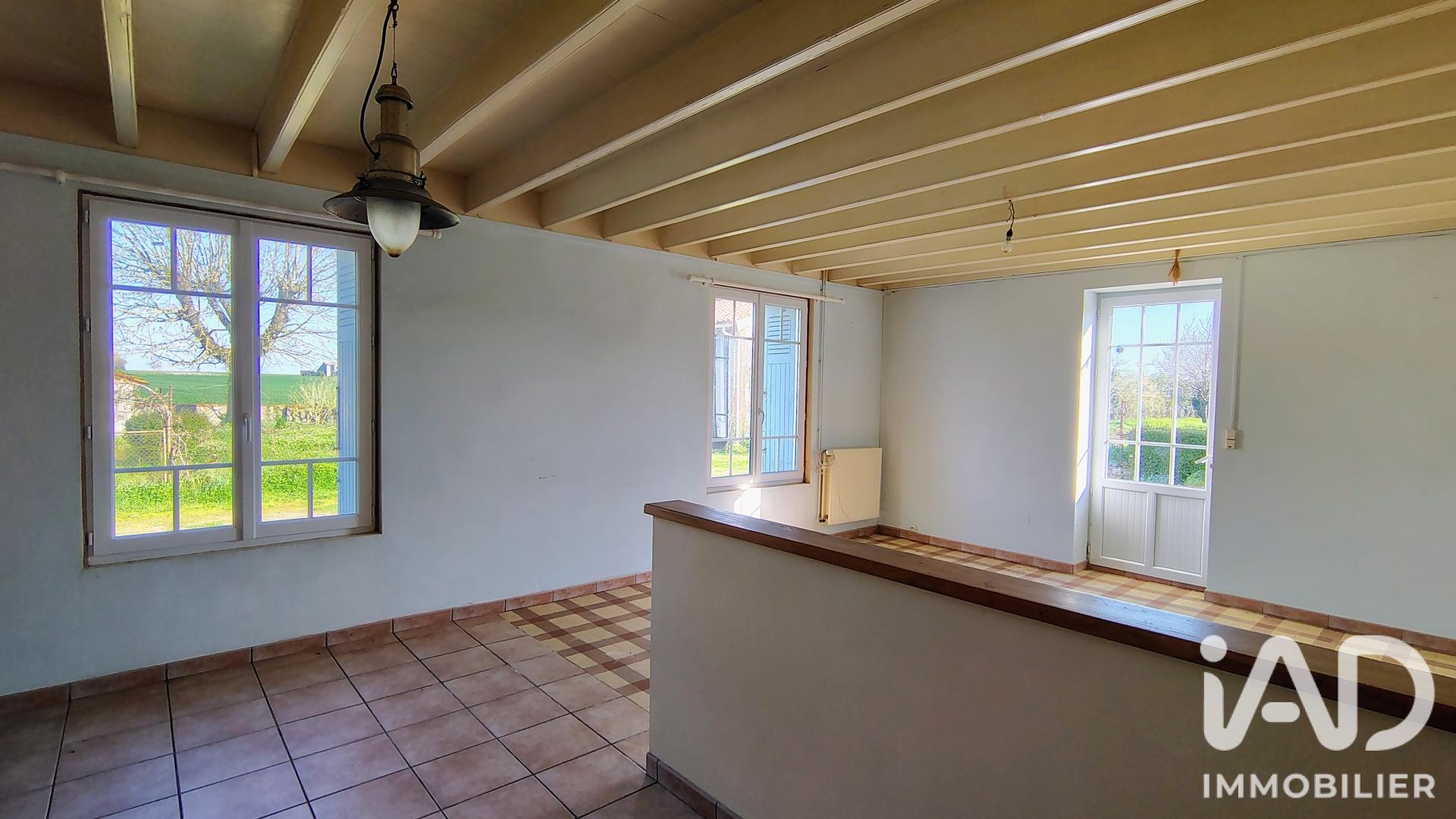Vente maison à Fontenay-le-Comte (85200) : maison de campagne 5 pièces 101 m² - 2058953 — 10