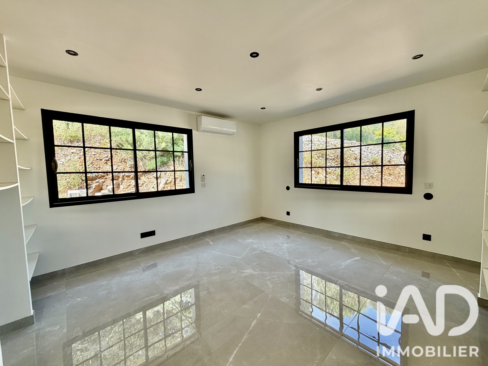 Vente maison à Flassans-sur-Issole (83340) : maison 7 pièces 232 m² - 2058735 — 6