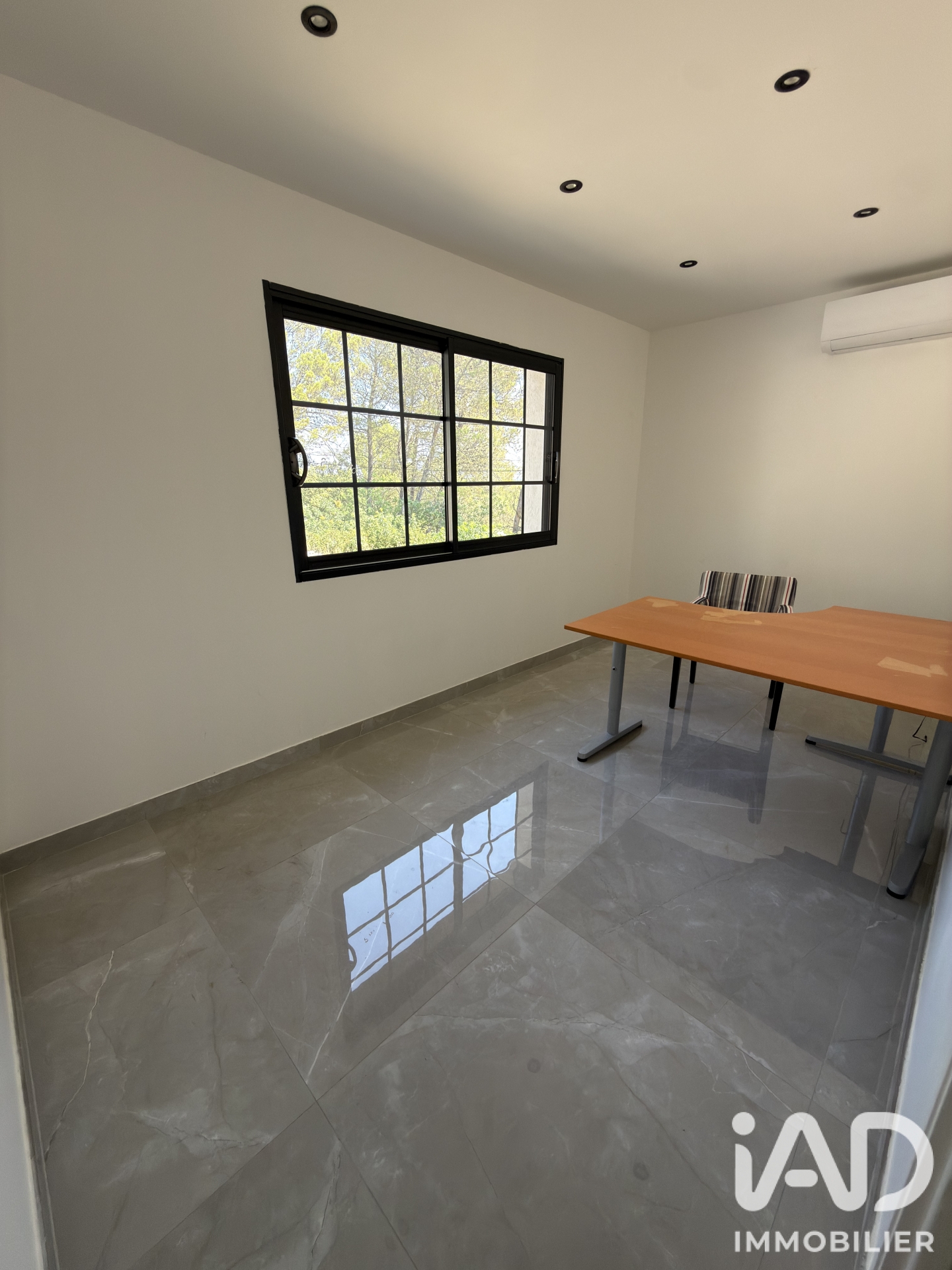 Vente maison à Flassans-sur-Issole (83340) : maison 7 pièces 232 m² - 2058735 — 17