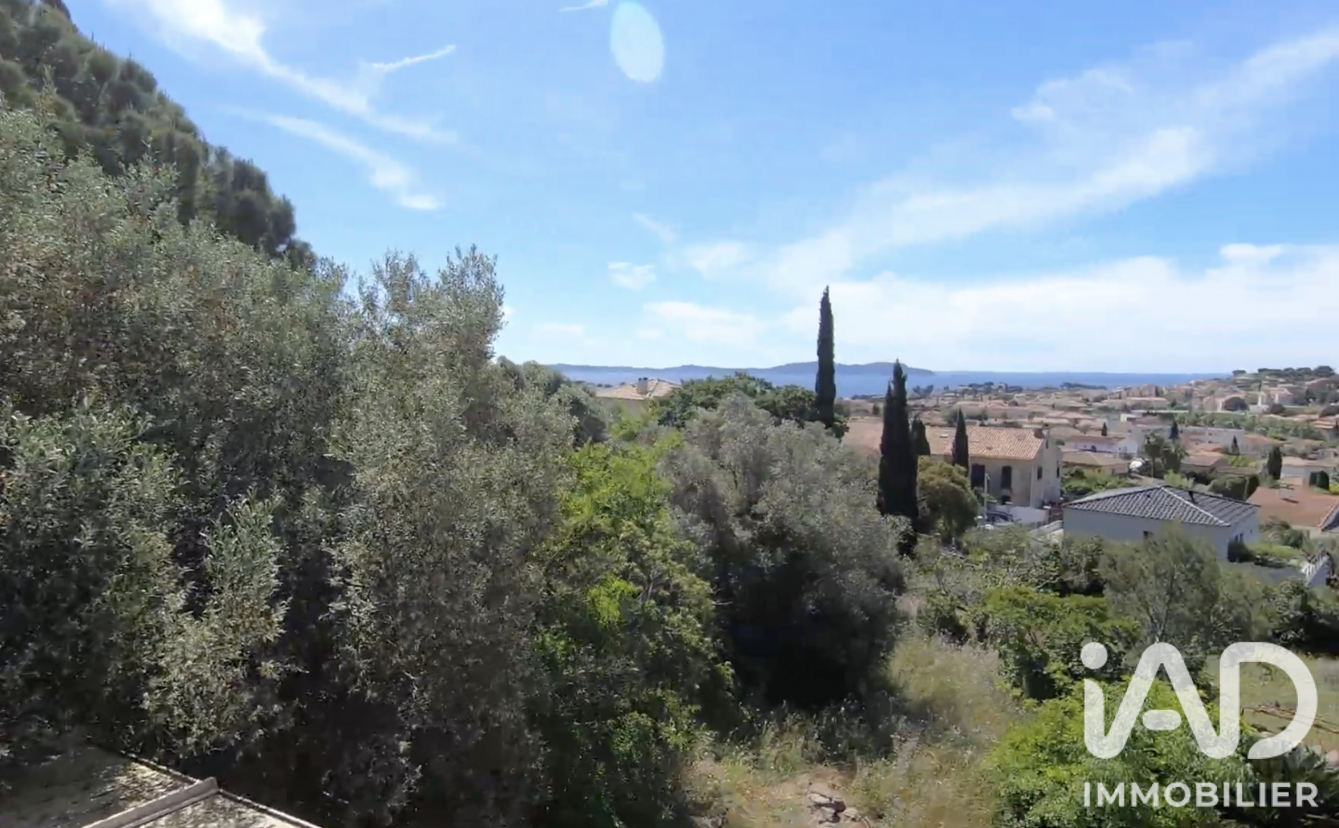 Vente maison à Carqueiranne (83320) : maison traditionnelle 5 pièces 237 m² - 1936664 — 9