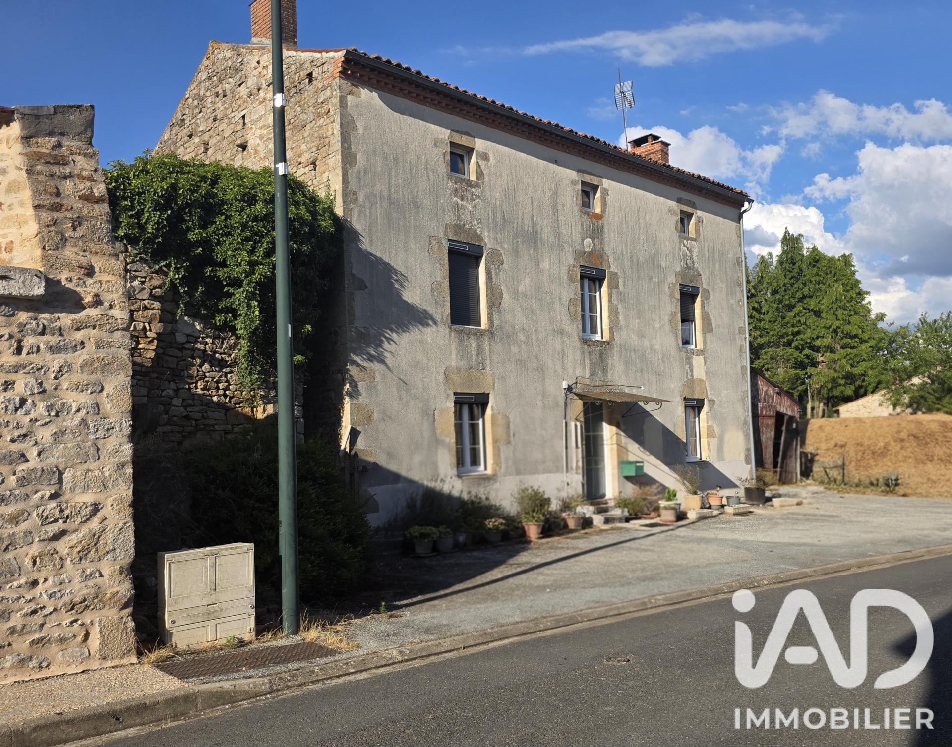 Vente maison à Balledent (87290) : maison de village 6 pièces 152 m² - 2063574 — 2