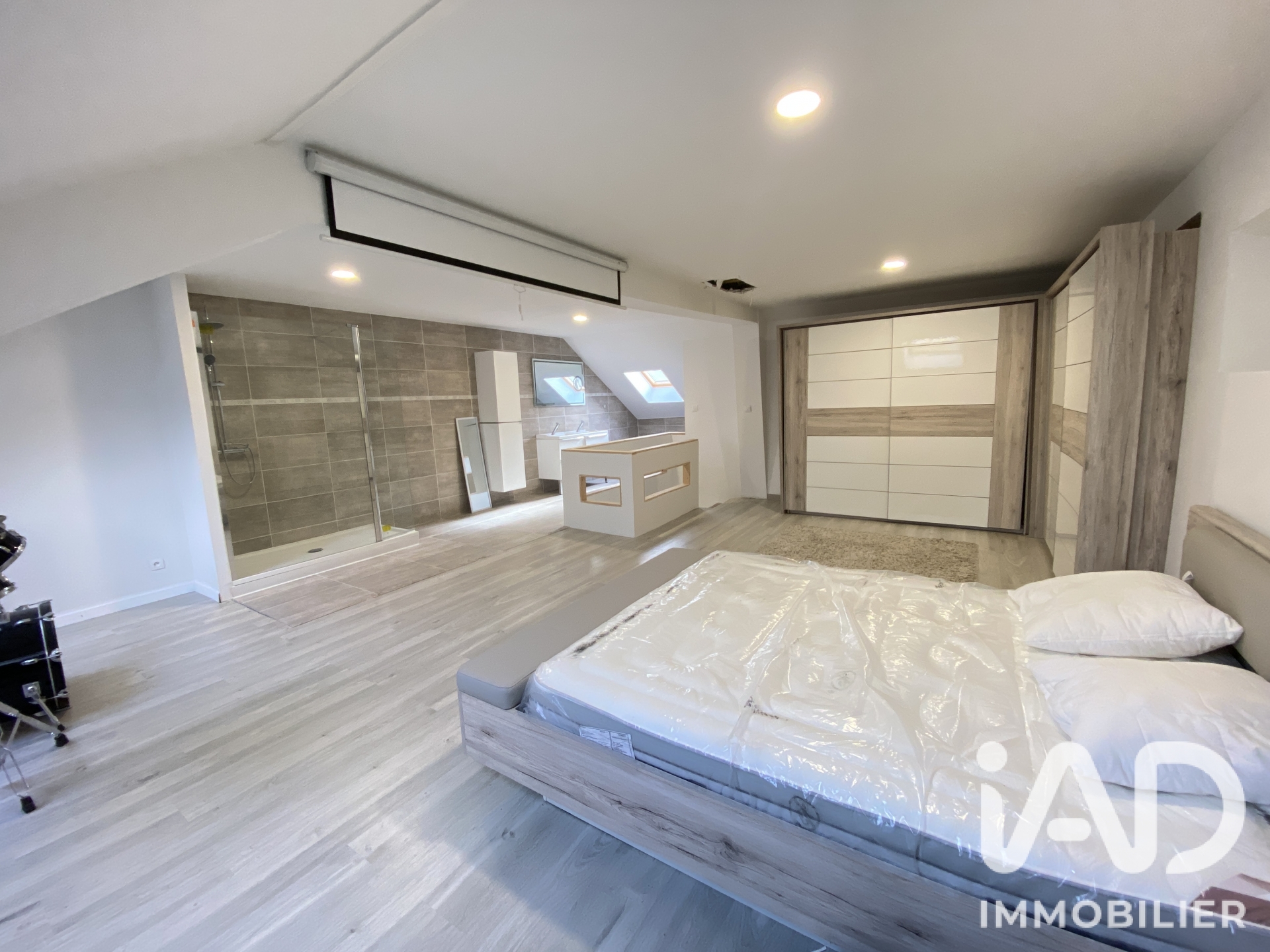 Vente maison à Nouzonville (08700) : maison de ville 6 pièces 149 m² - 2104902 — 8