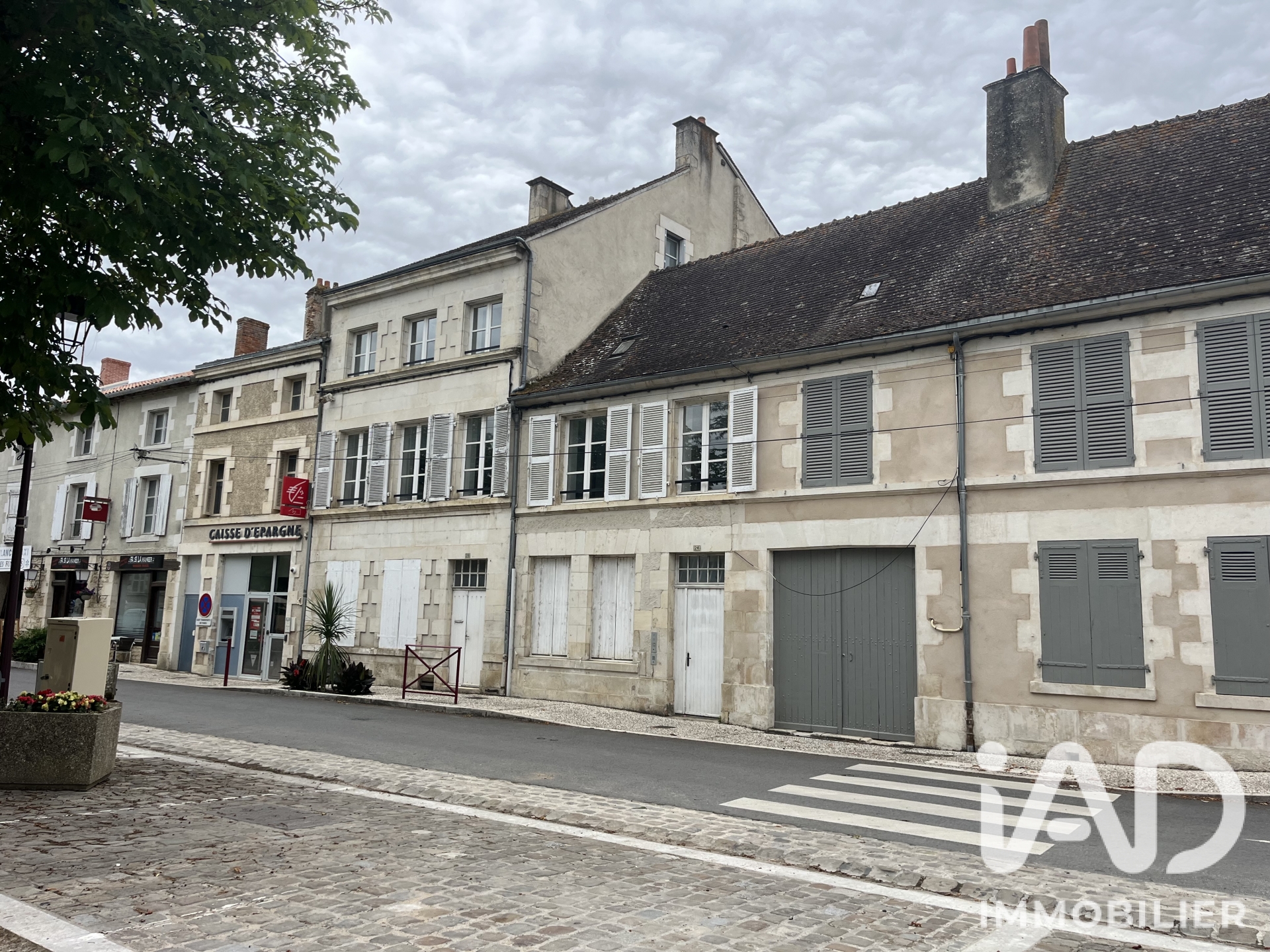 Vente immeuble 389 m² à Saint-Savin (86310) - 2064194 — 30