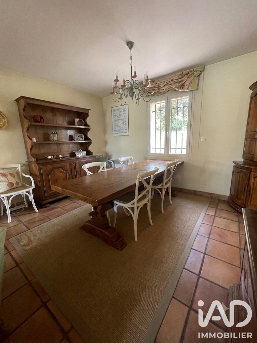 Vente maison à Rognac (13340) : maison traditionnelle 5 pièces 163 m² — 13