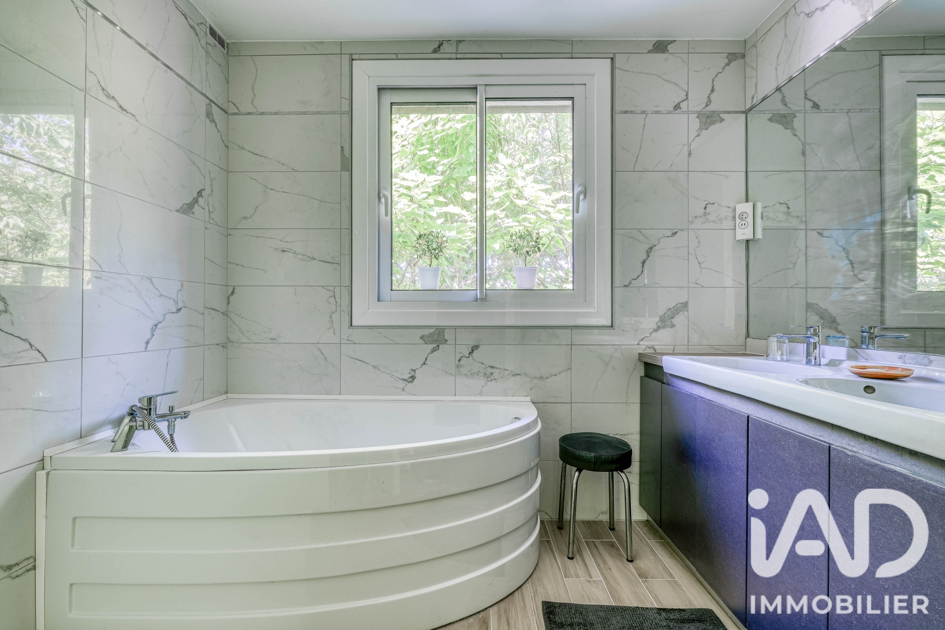 Vente maison à Crécy-la-Chapelle (77580) : maison 10 pièces 225 m² - 2058857 — 10