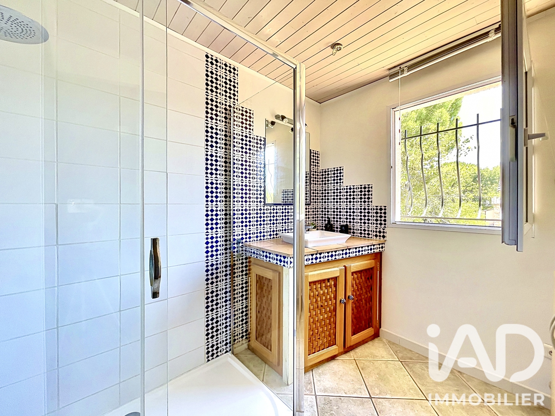 Vente maison à Bagnols-en-Forêt (83600) : maison traditionnelle 6 pièces 120 m² - 2068636 — 26