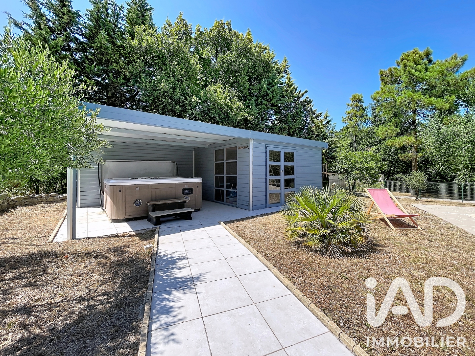 Vente maison à Bagnols-en-Forêt (83600) : maison traditionnelle 6 pièces 120 m² - 2068636 — 8