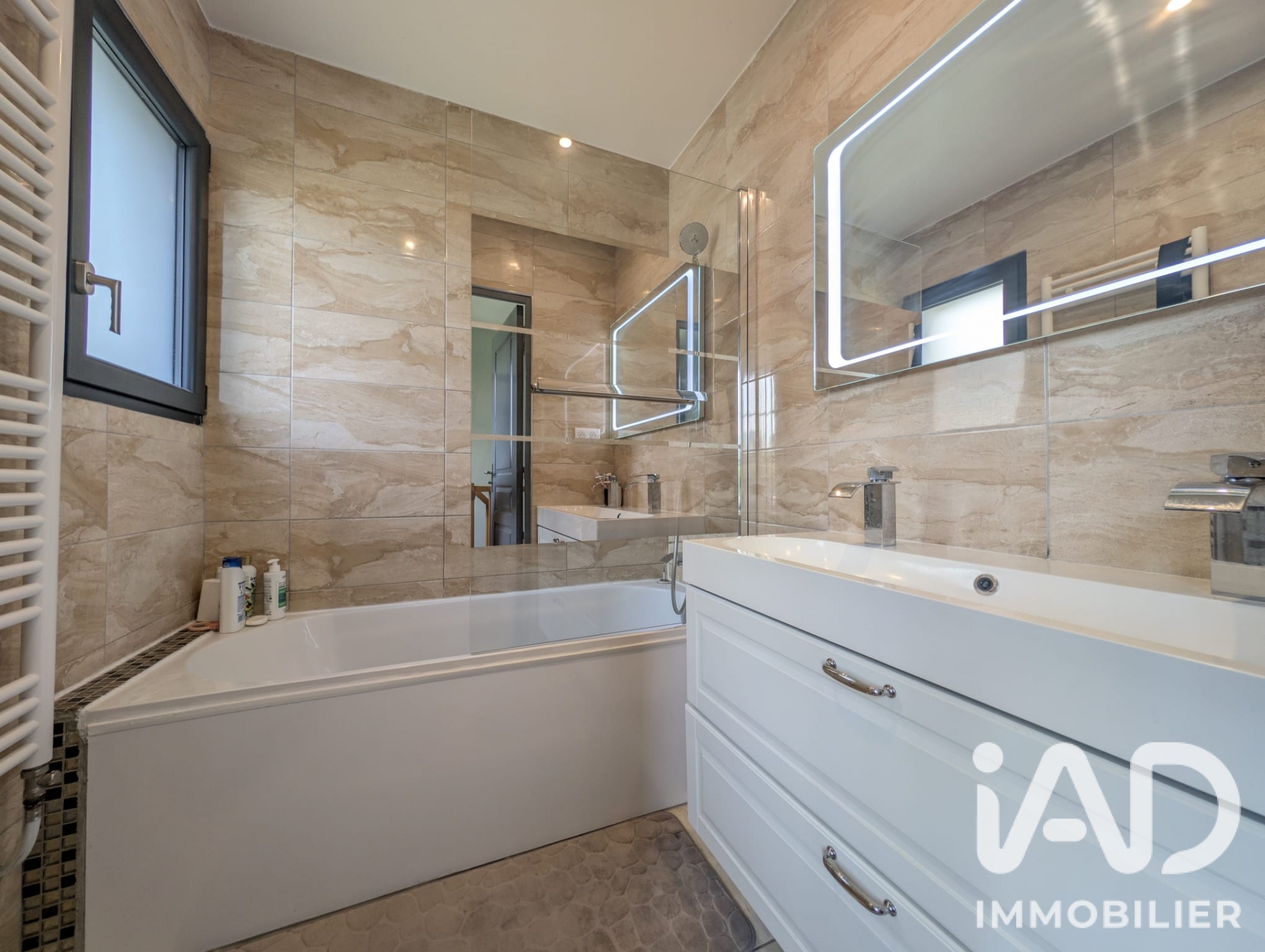Vente maison à Saint-Germain-en-Laye (78100) : maison traditionnelle 7 pièces 187 m² - 2070488 — 7