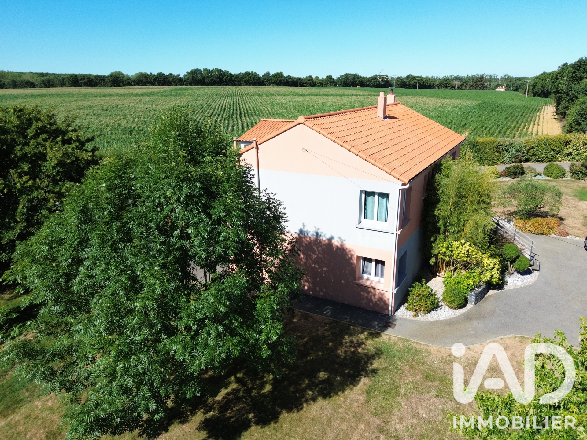 Vente maison à Aizenay (85190) : maison 6 pièces 120 m² - 2068370 — 25