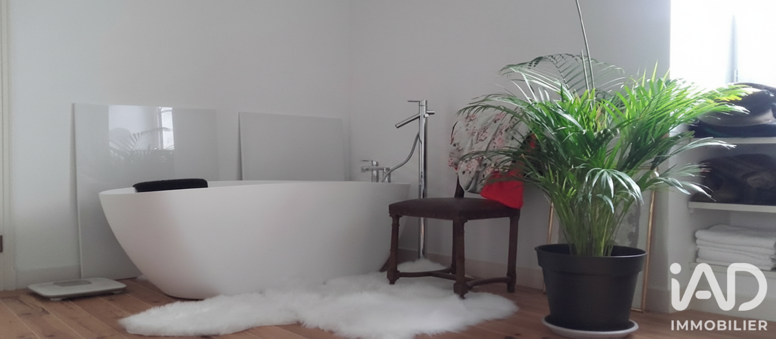 Vente maison à Saint-Jean-d'Angély (17400) : maison de ville 4 pièces 102 m² - 2071981 — 9