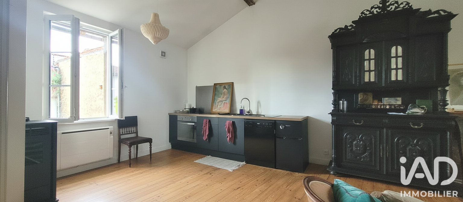 Vente maison à Saint-Jean-d'Angély (17400) : maison de ville 4 pièces 102 m² - 2071981 — 5