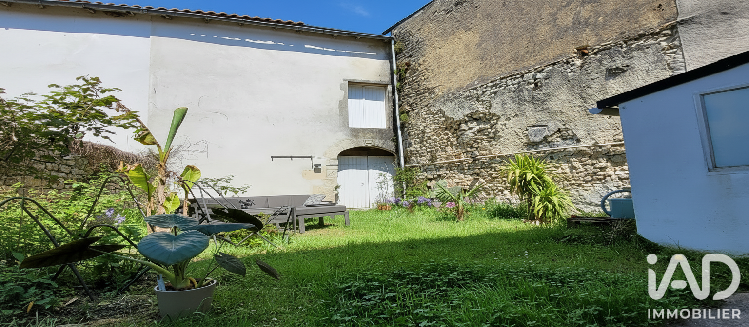 Vente maison à Saint-Jean-d'Angély (17400) : maison de ville 4 pièces 102 m² - 2071981 — 11