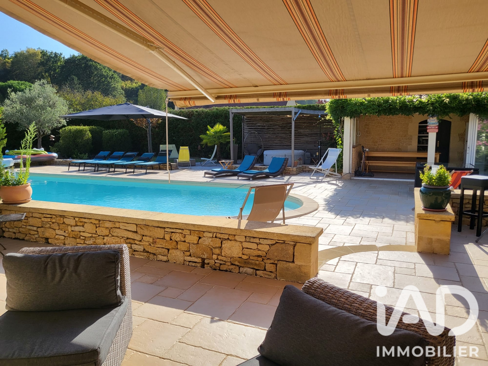 Vente maison à Carsac-Aillac (24200) : maison traditionnelle 9 pièces 276 m² - 2070310 — 25