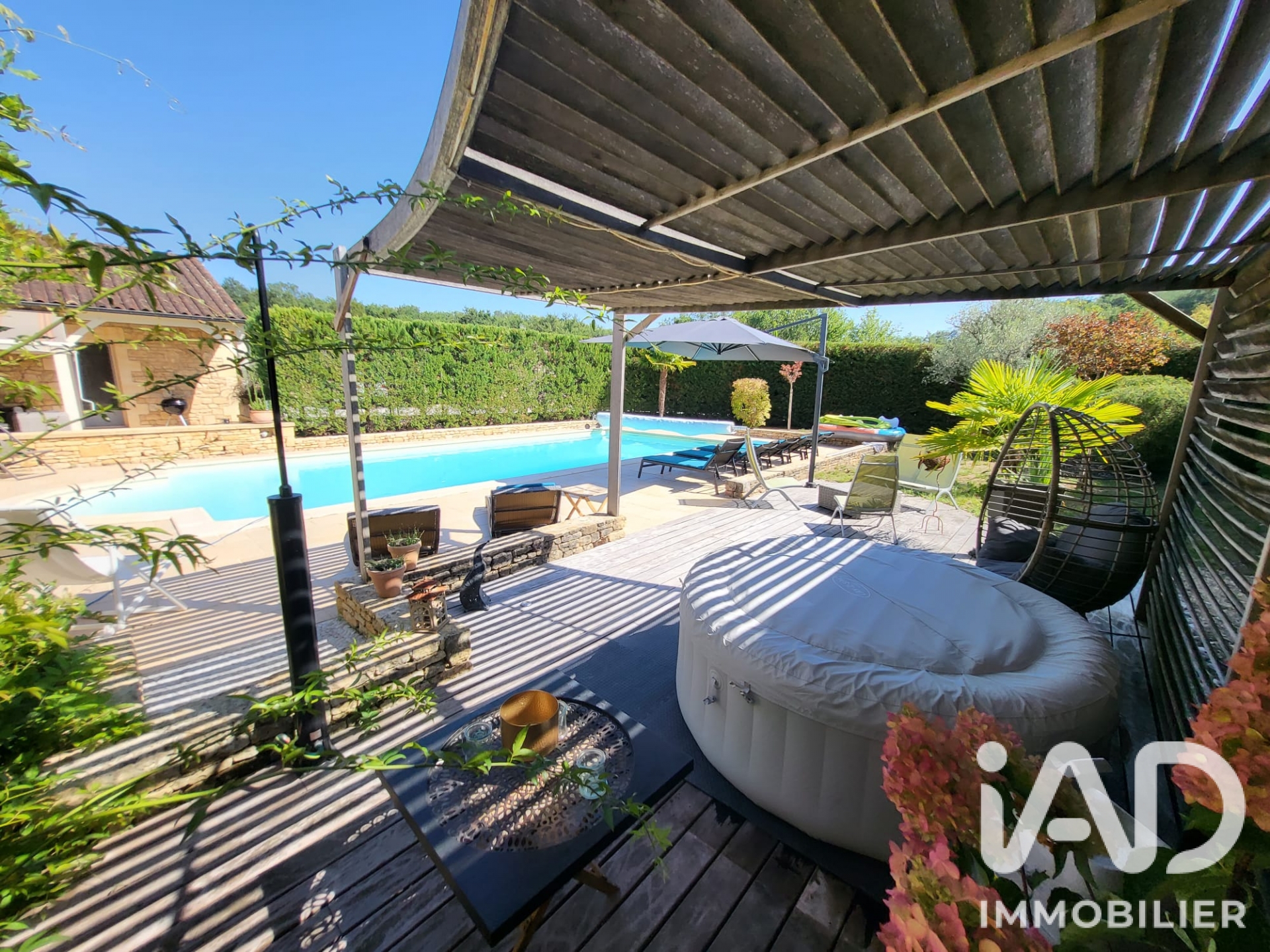 Vente maison à Carsac-Aillac (24200) : maison traditionnelle 9 pièces 276 m² - 2070310 — 23