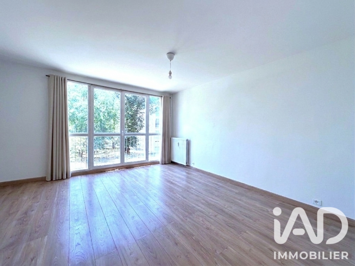 Appartement à vendre à Saint-Ouen-l'Aumône — 185 000 € — IAD France