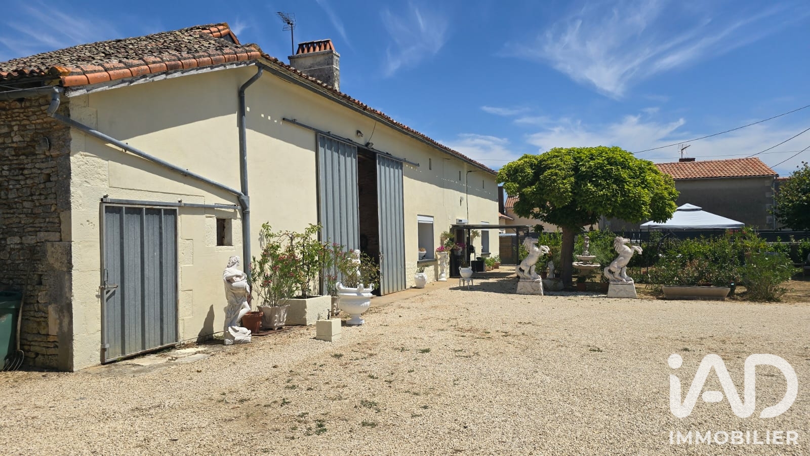 Vente maison à Blanzay (86400) : maison de village 4 pièces 120 m² - 2018490 — 26
