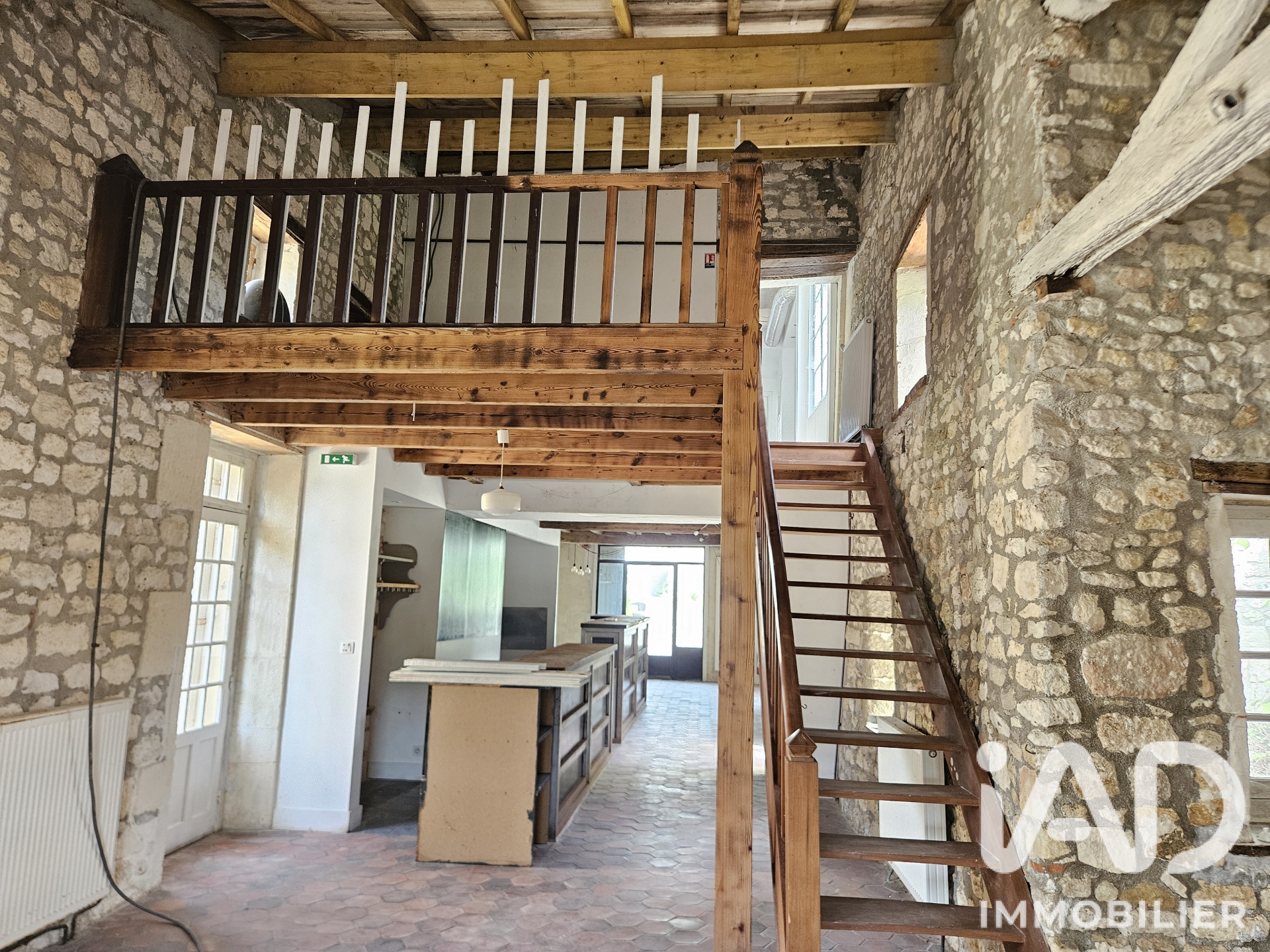 Vente immeuble 378 m² à Saint-Sauvant (17610) - 2071699 — 5