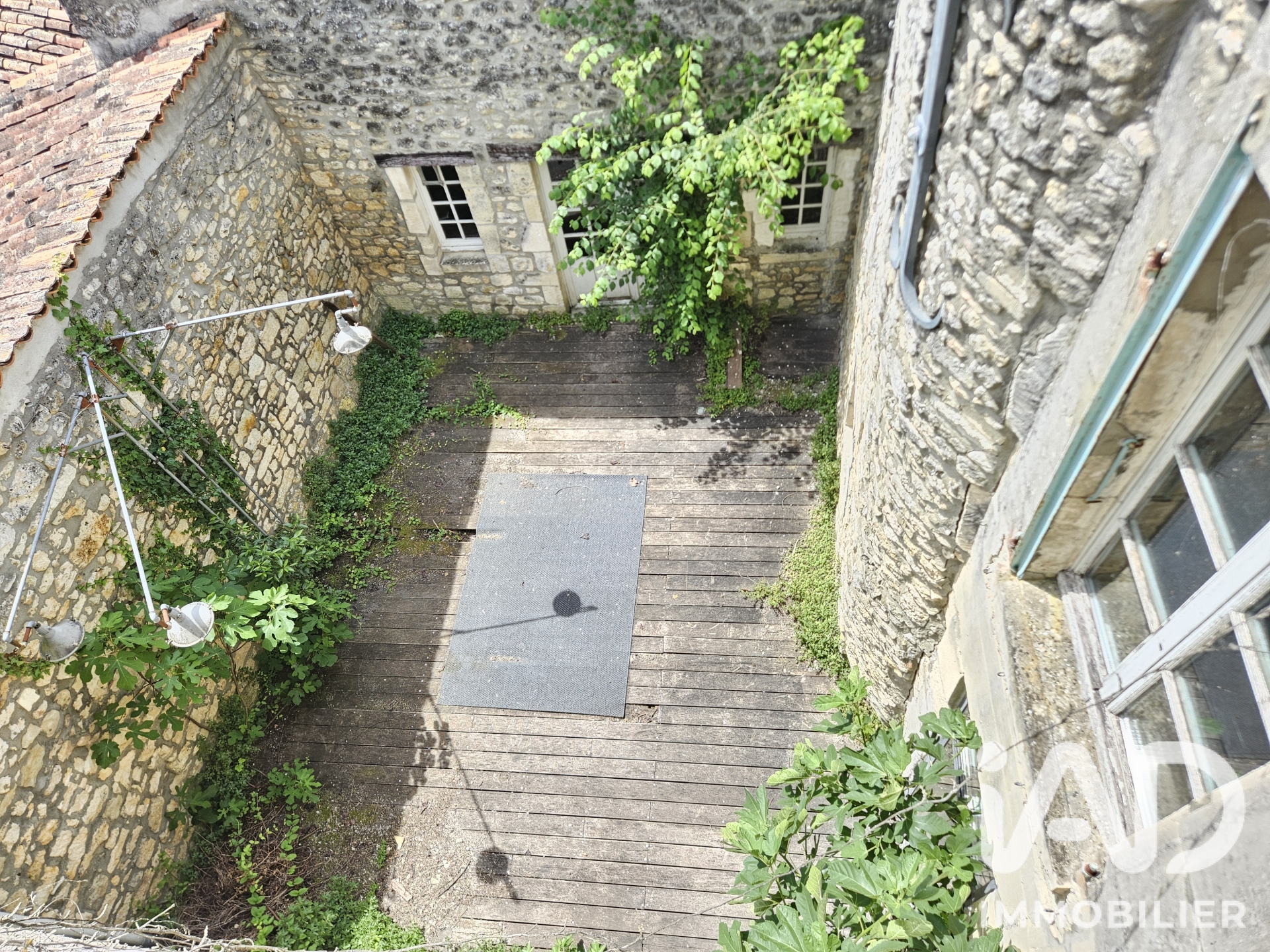 Vente immeuble 378 m² à Saint-Sauvant (17610) - 2071699 — 10