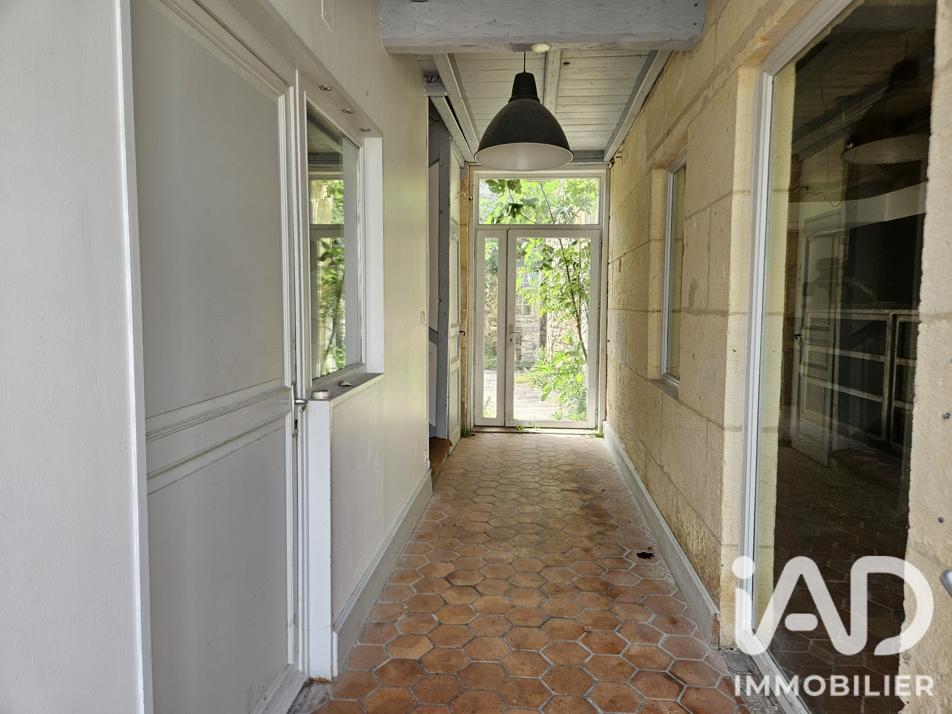 Vente immeuble 378 m² à Saint-Sauvant (17610) - 2071699 — 12