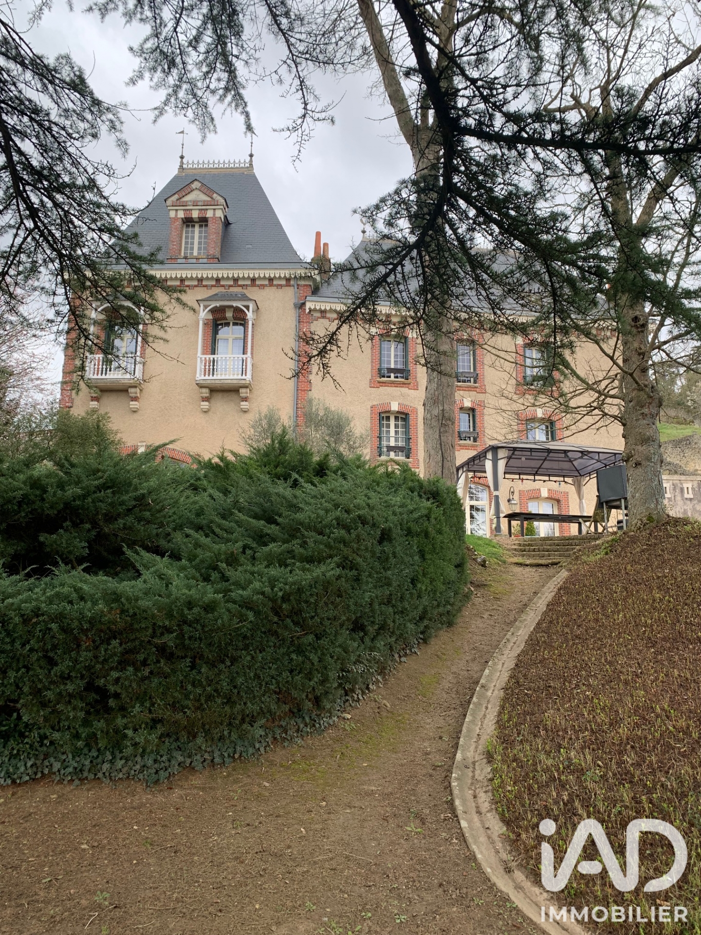 Vente Domaine 20 pièces