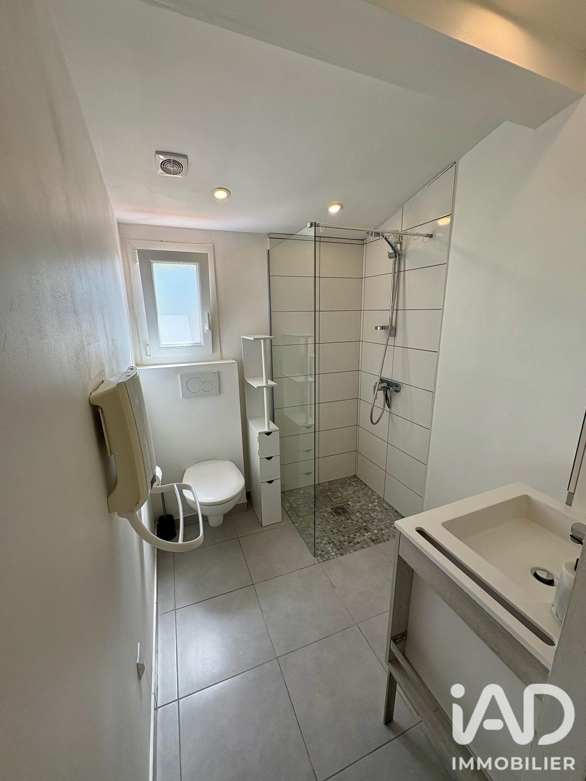 Vente maison à Cuers (83390) : maison traditionnelle 6 pièces 158 m² - 2074186 — 16