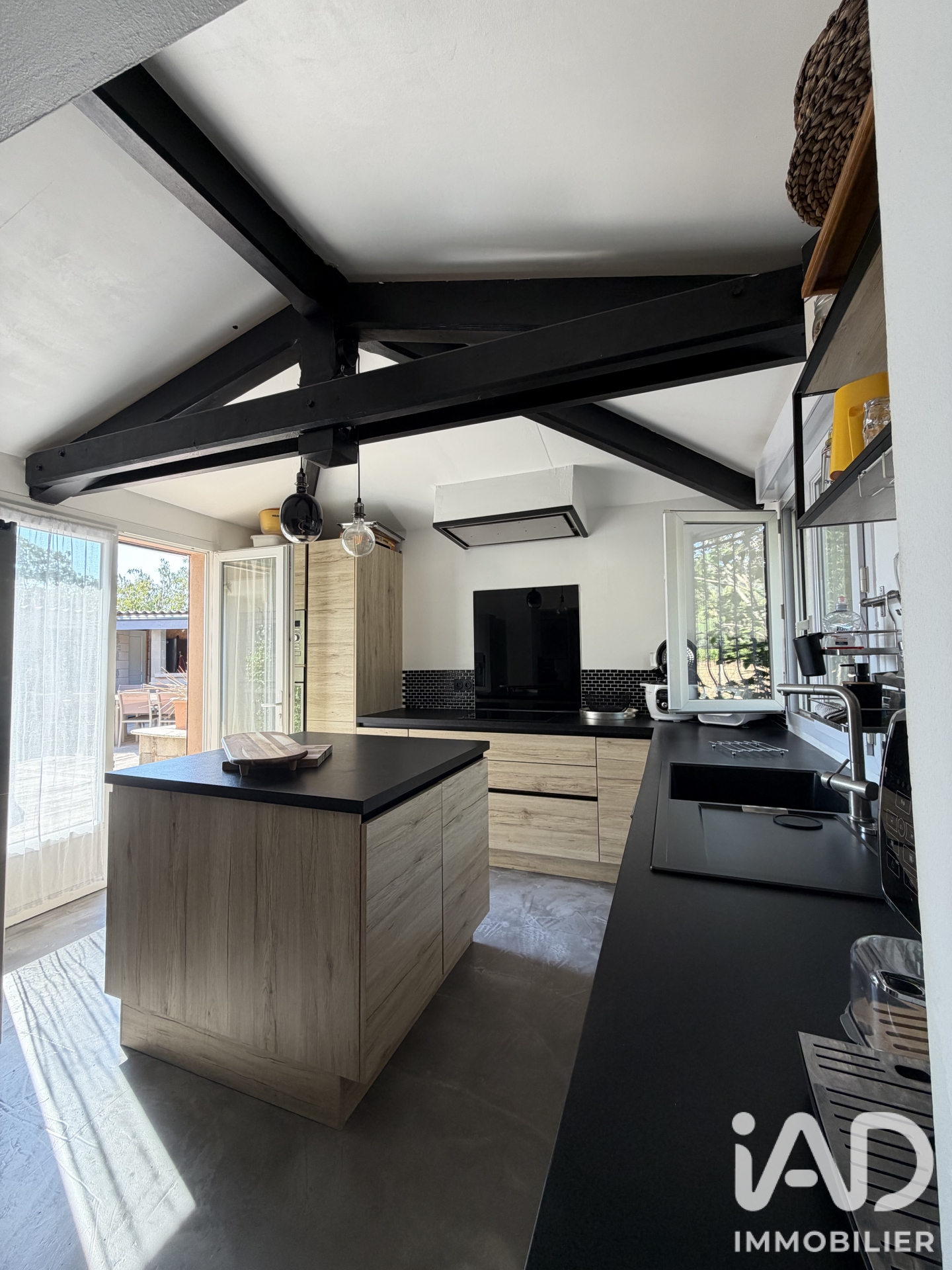 Vente maison à Cuers (83390) : maison traditionnelle 6 pièces 158 m² - 2074186 — 5