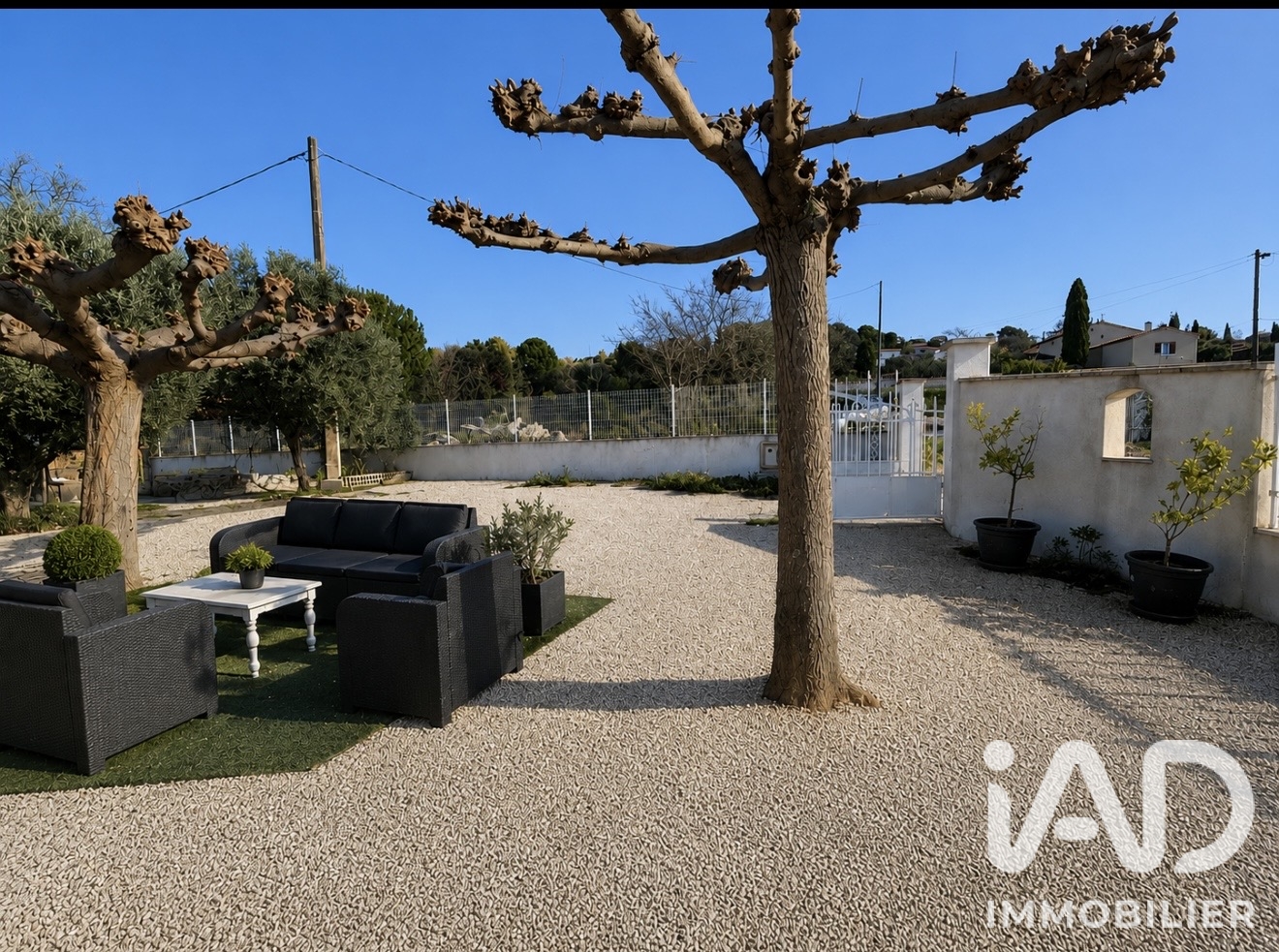 Vente maison à Le Castellet (83330) : maison traditionnelle 4 pièces 150 m² - 1919706 — 5