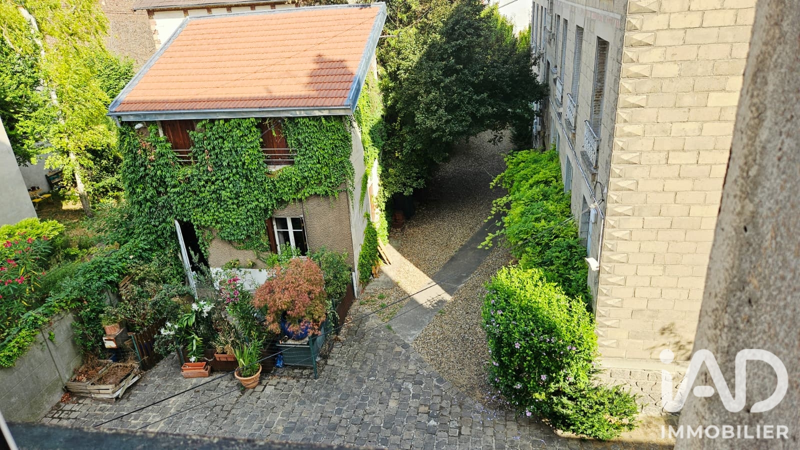 Vente appartement à Enghien-les-Bains (95880) : appartement 2 pièces 46 m² - 2070259 — 4