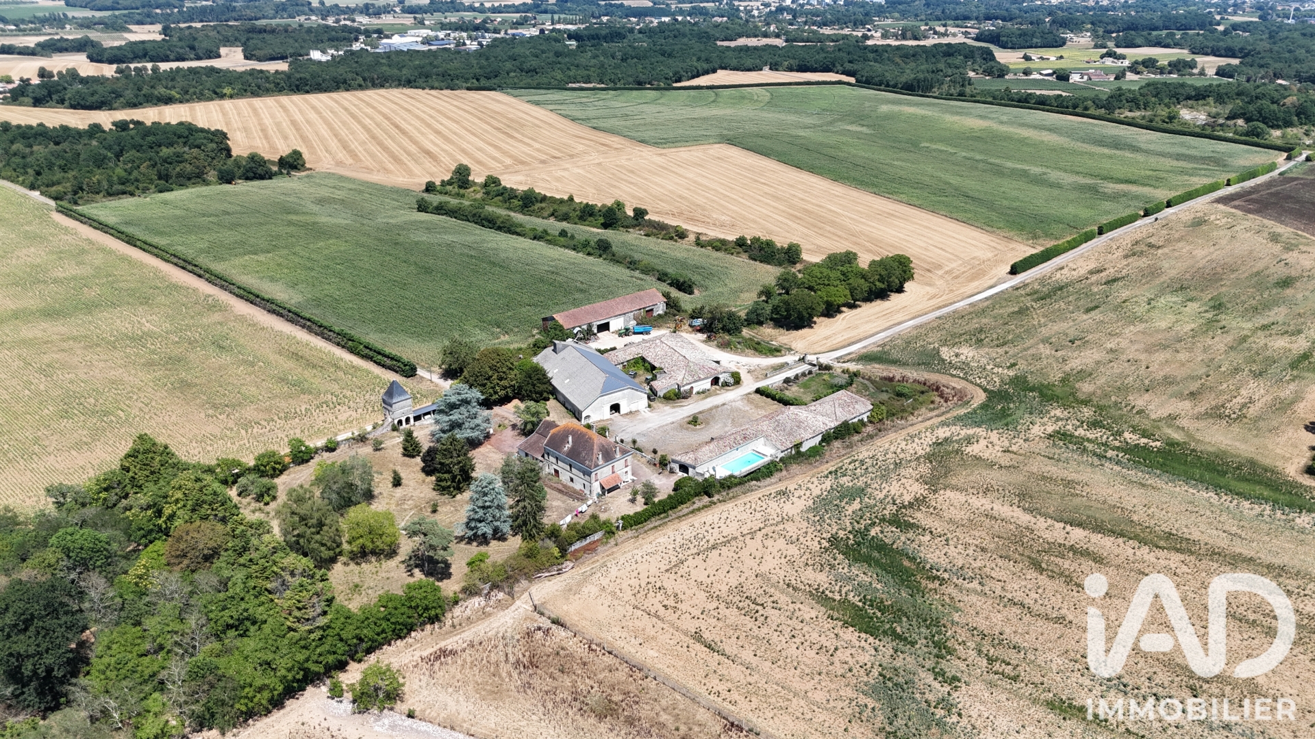 Vente Domaine 20 pièces