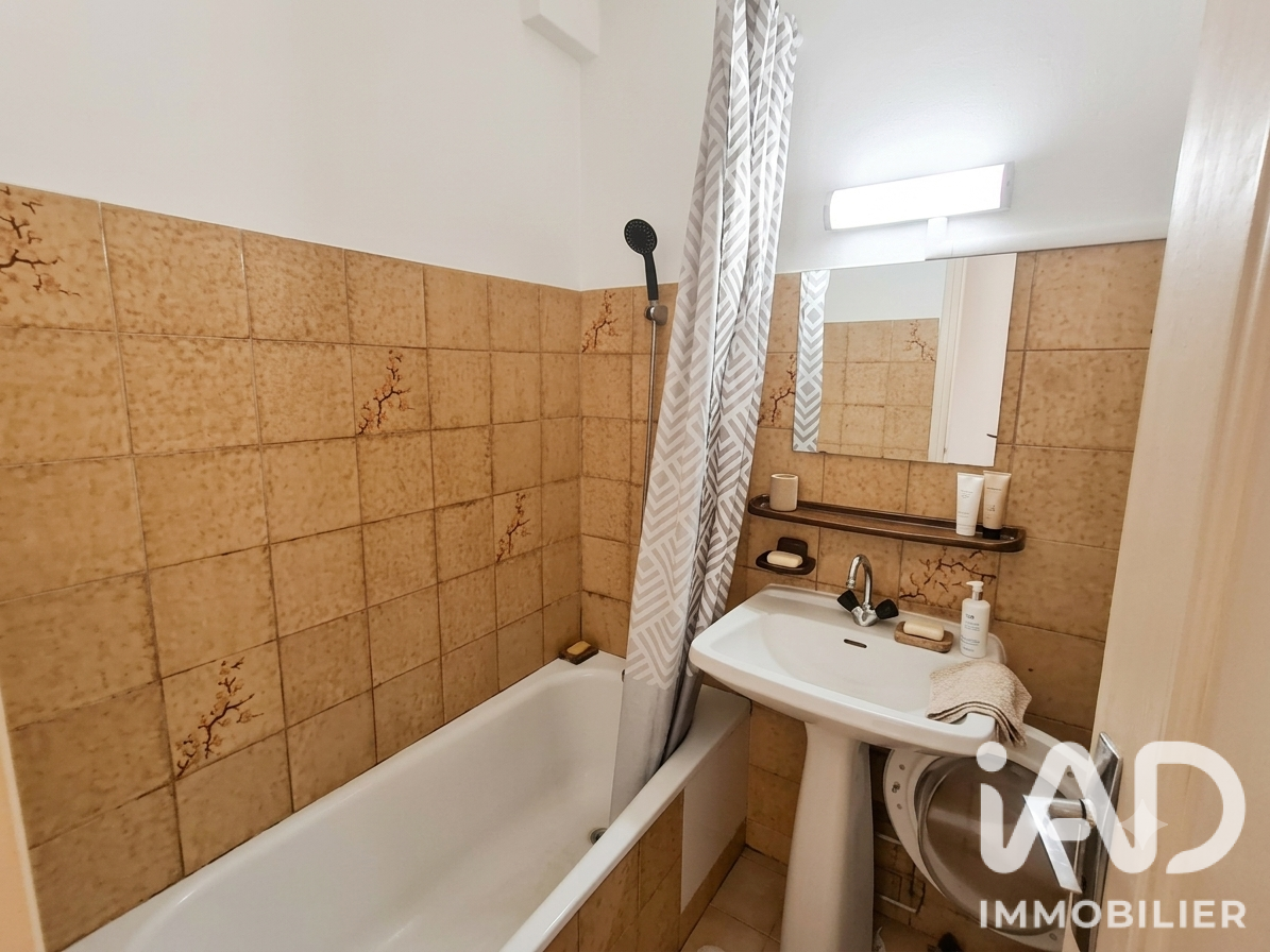 Vente appartement à Les Vans (07140) : duplex 2 pièces 50 m² - 2087539 — 7