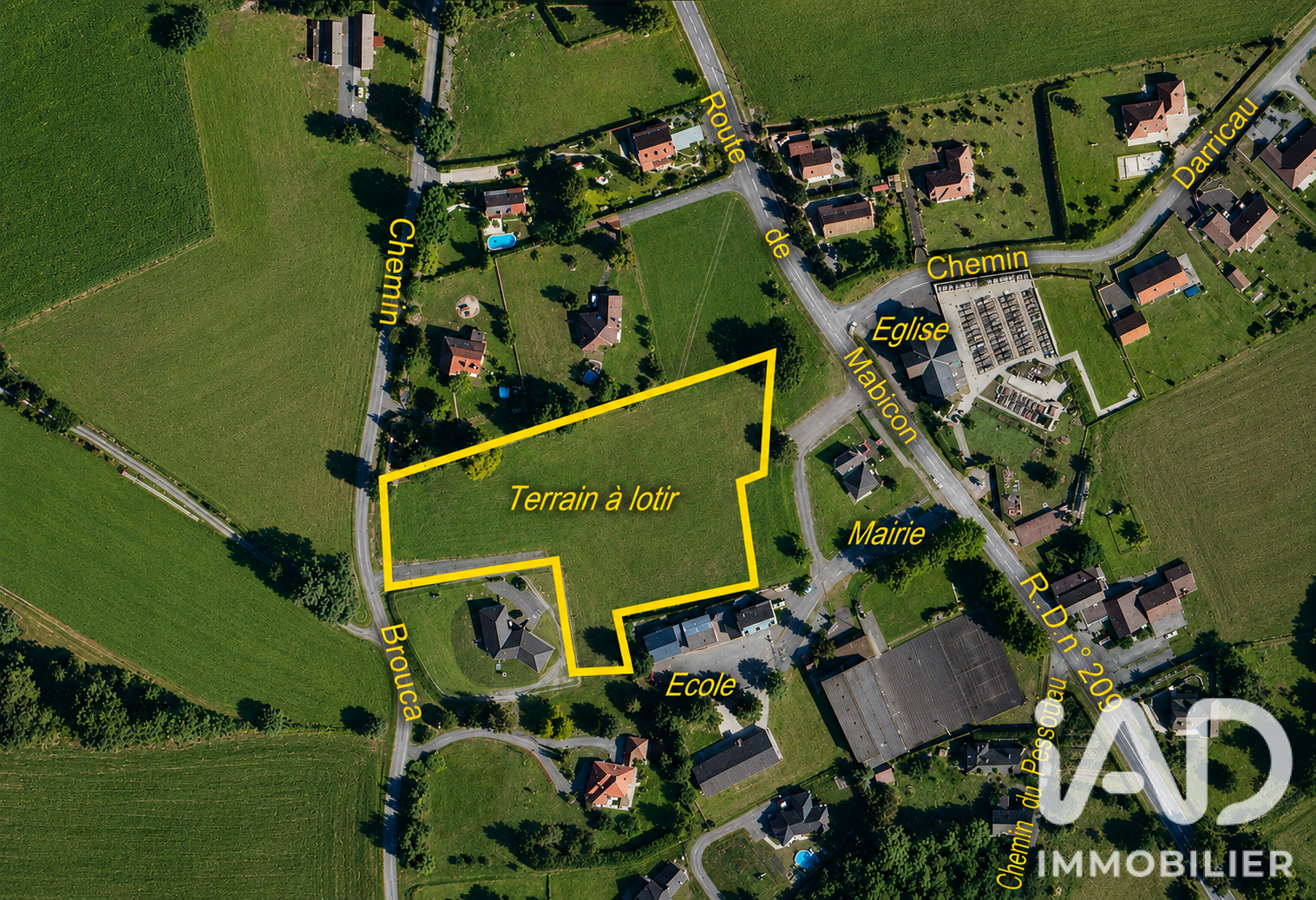 Vente Terrain 7 896 m²