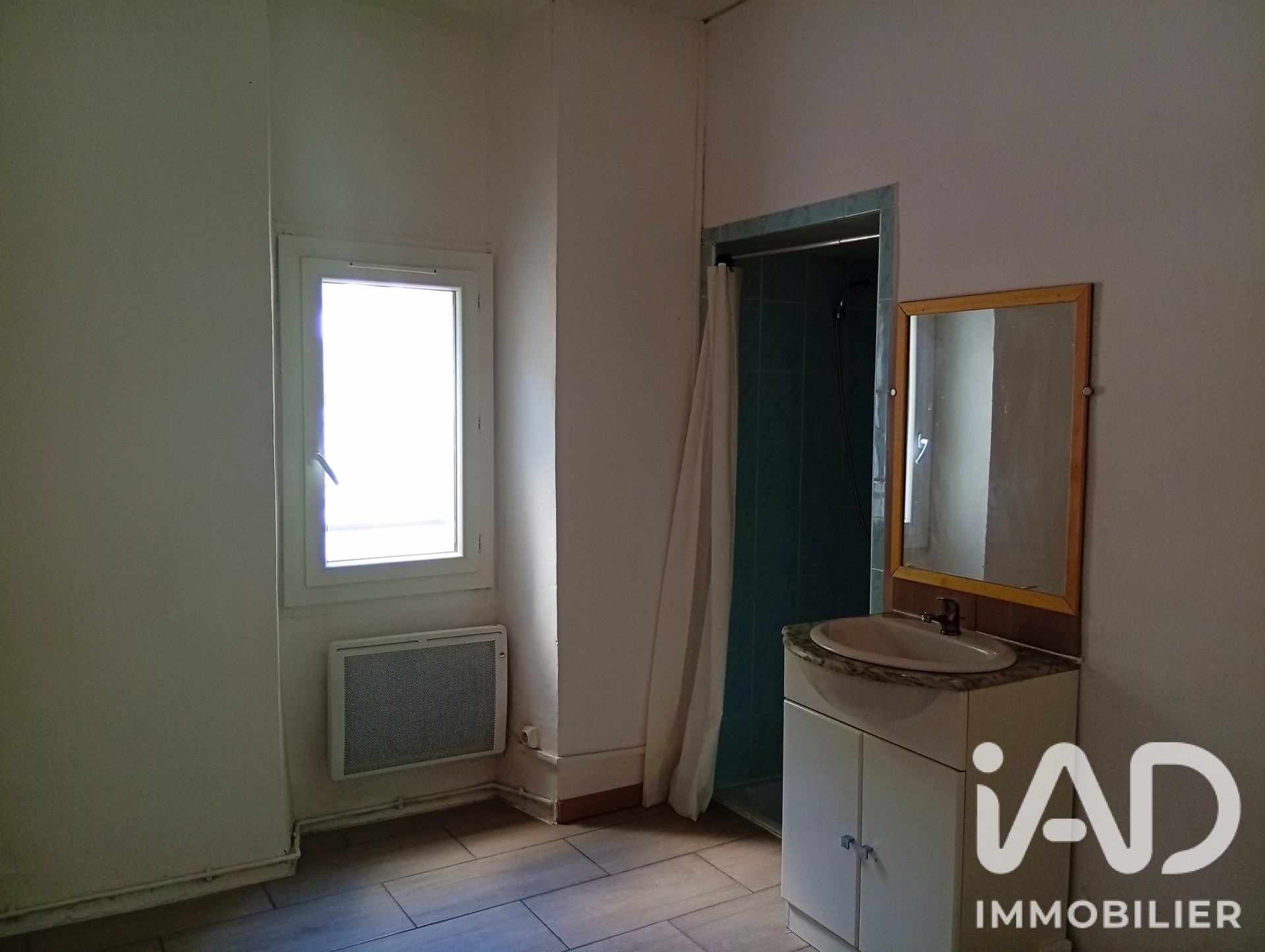 Vente appartement à Bédarieux (34600) : appartement 2 pièces 28 m² — 24