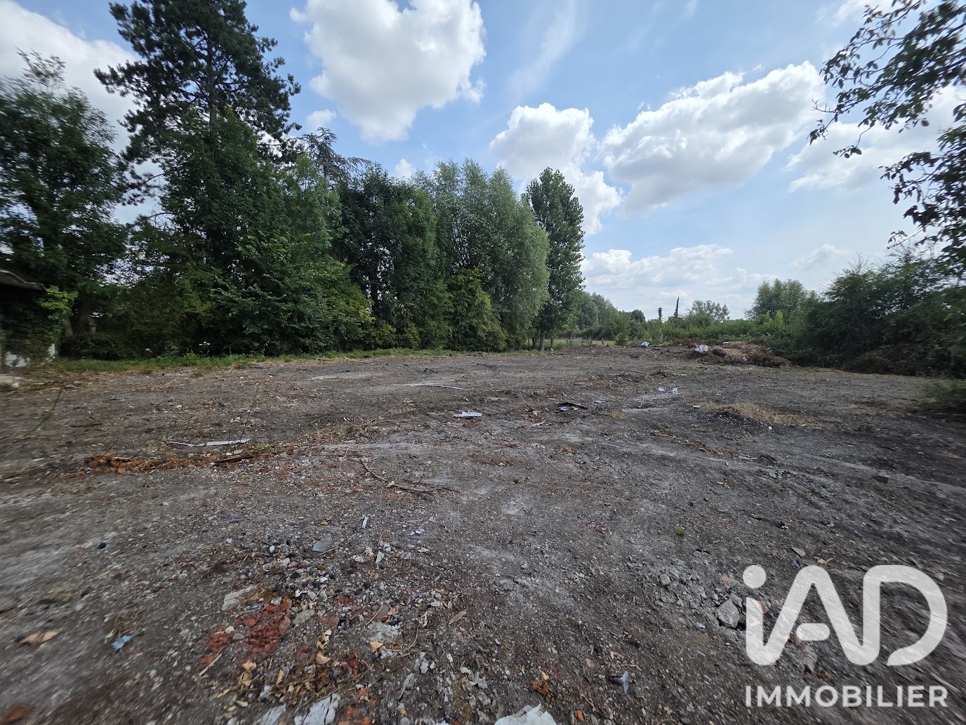 Vente Terrain à bâtir 2 390 m²