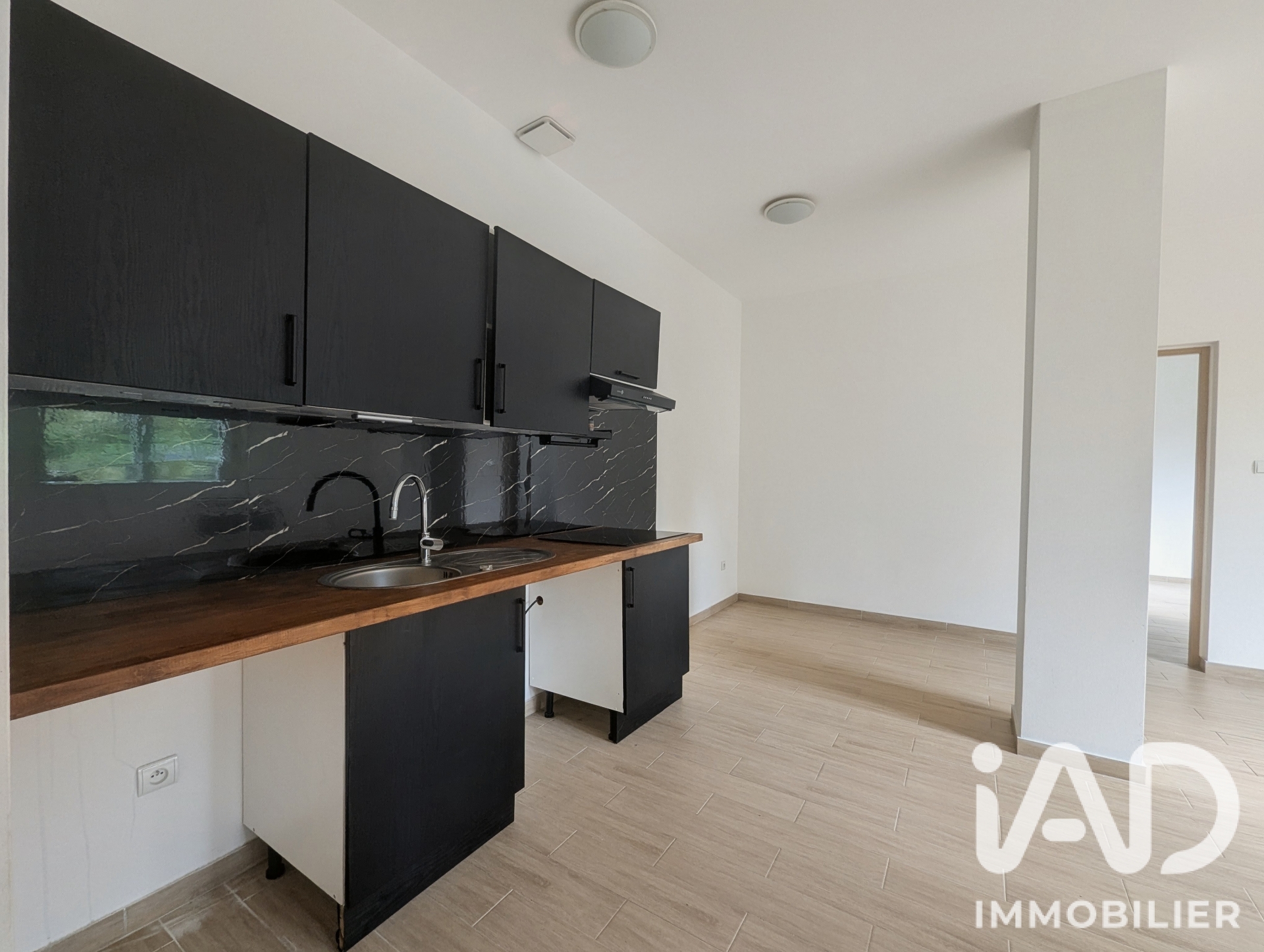 Appartement à vendre à Cannes — 297 800 € — IAD France