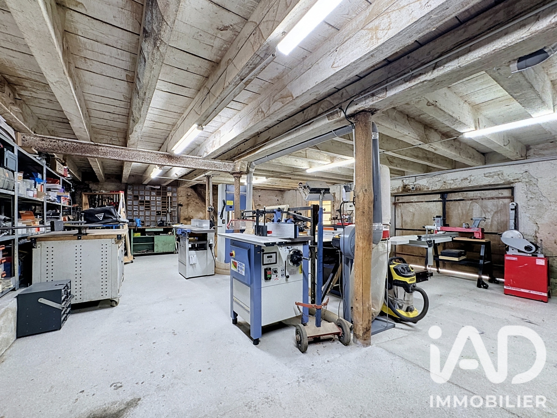 Vente maison à Ambert (63600) : maison de campagne 5 pièces 119 m² - 2104162 — 10