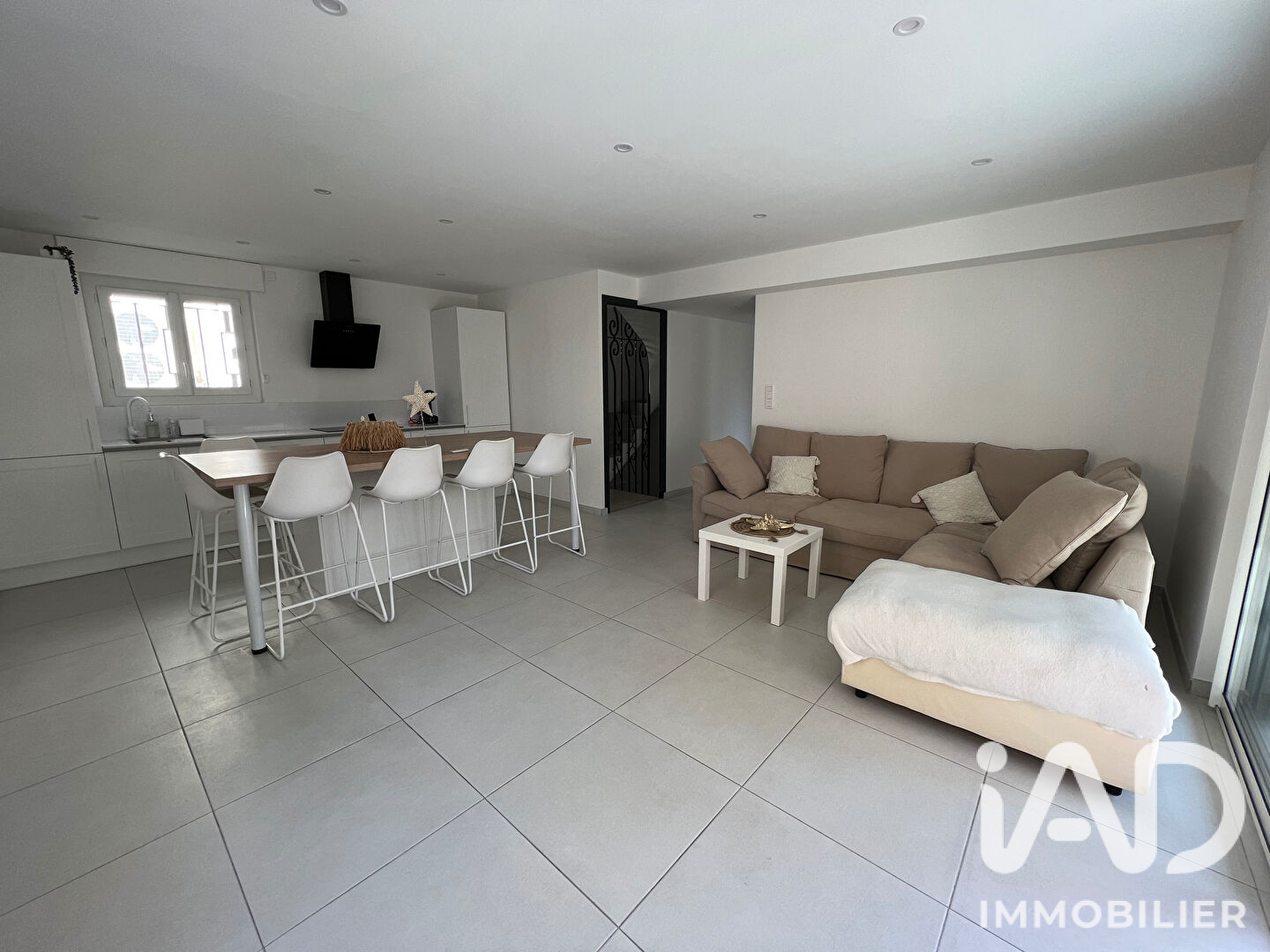 Vente immeuble 180 m² à Le Grau-du-Roi (30240) - 2090056 — 10