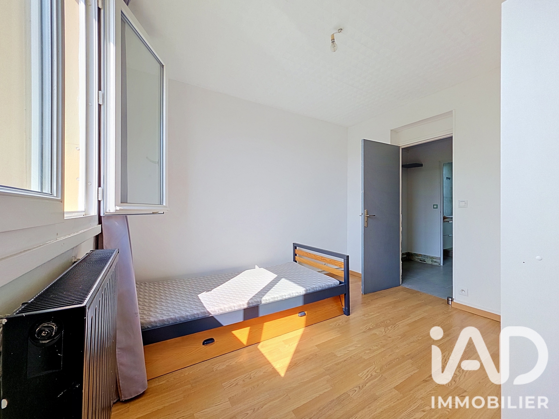 Vente appartement à Sainte-Geneviève-des-Bois (91700) : appartement 3 pièces 55 m² - 2091485 — 9
