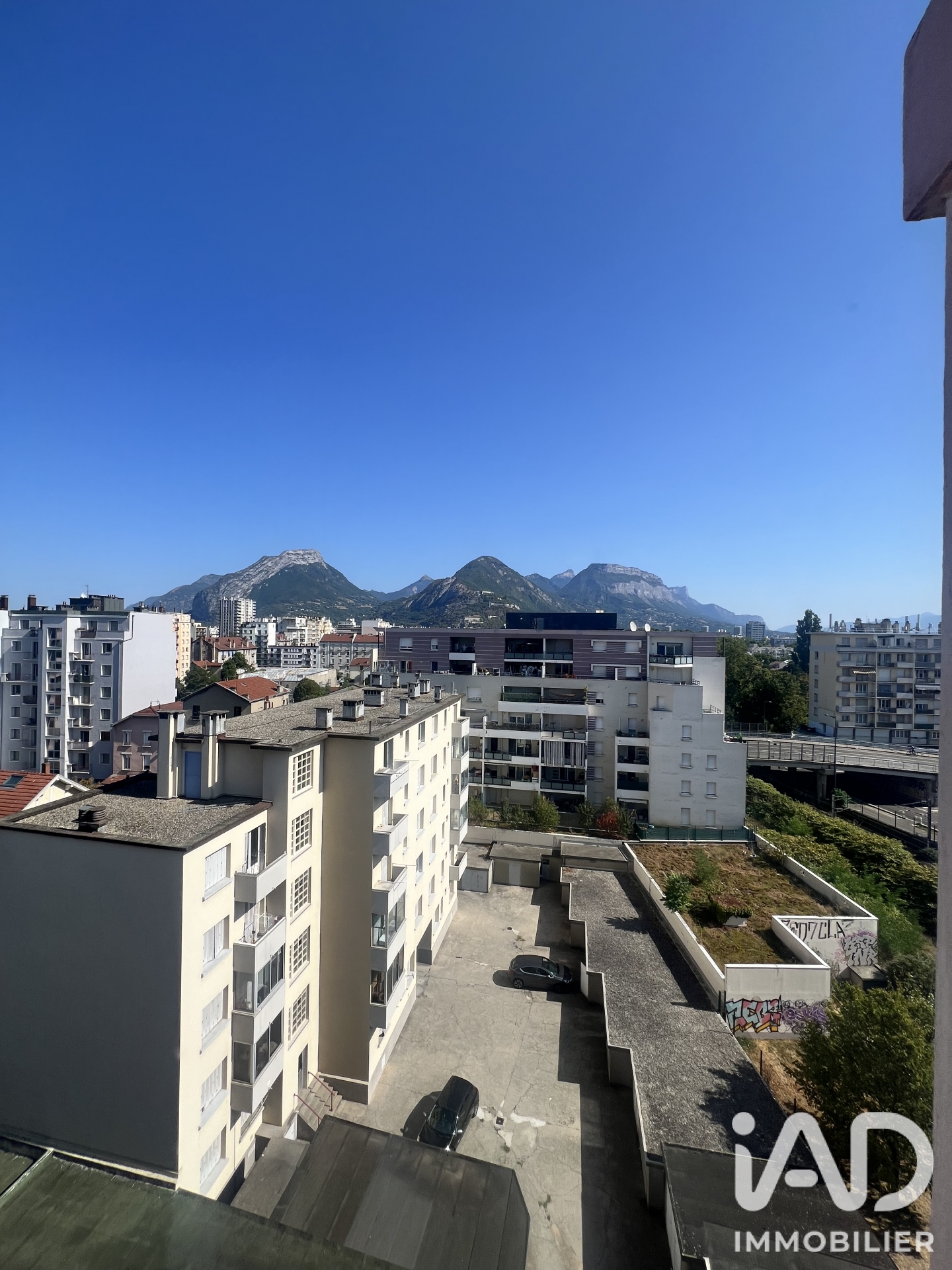 Vente appartement à Grenoble (38100) : appartement 3 pièces 58 m² - 2090130 — 24