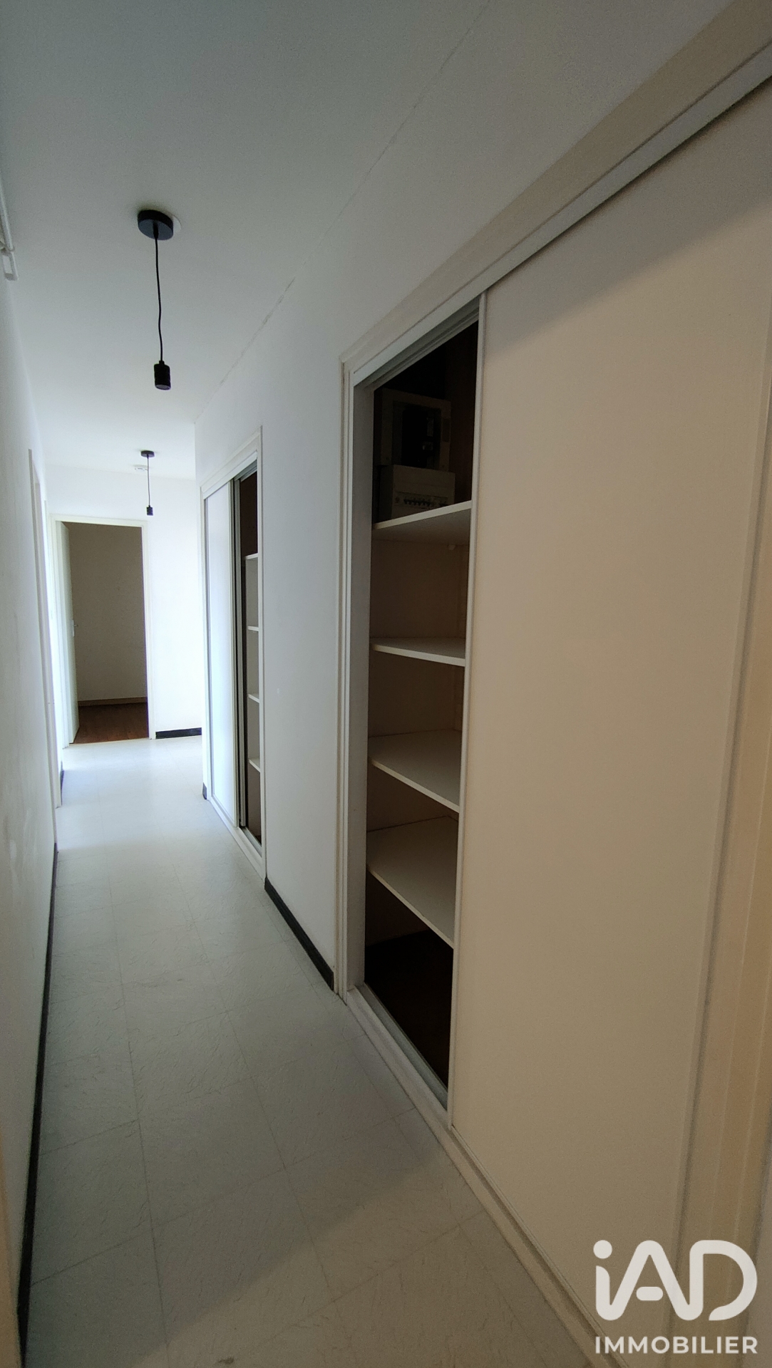 Vente appartement à La Roche-sur-Yon (85000) : appartement 4 pièces 95 m² - 2091058 — 13