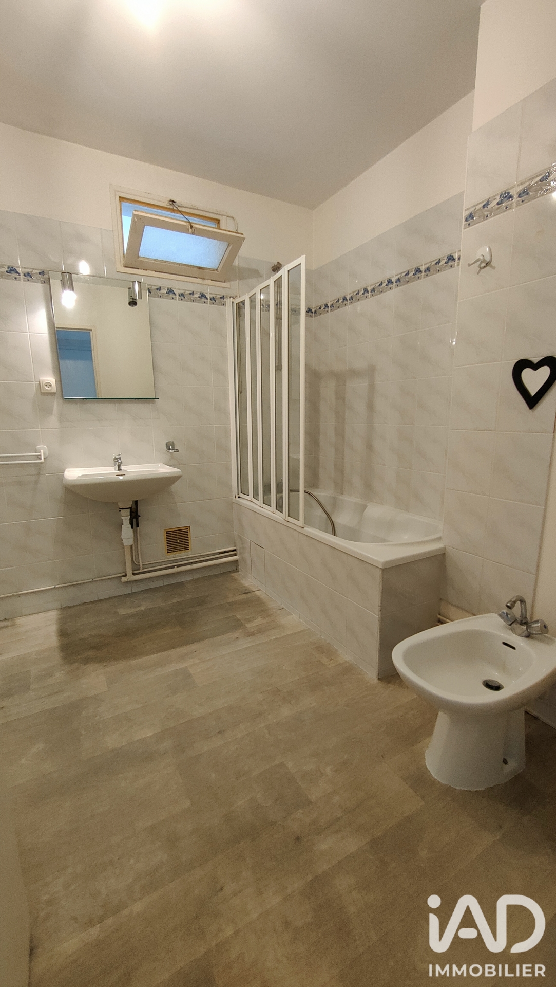 Vente appartement à La Roche-sur-Yon (85000) : appartement 4 pièces 95 m² - 2091058 — 15