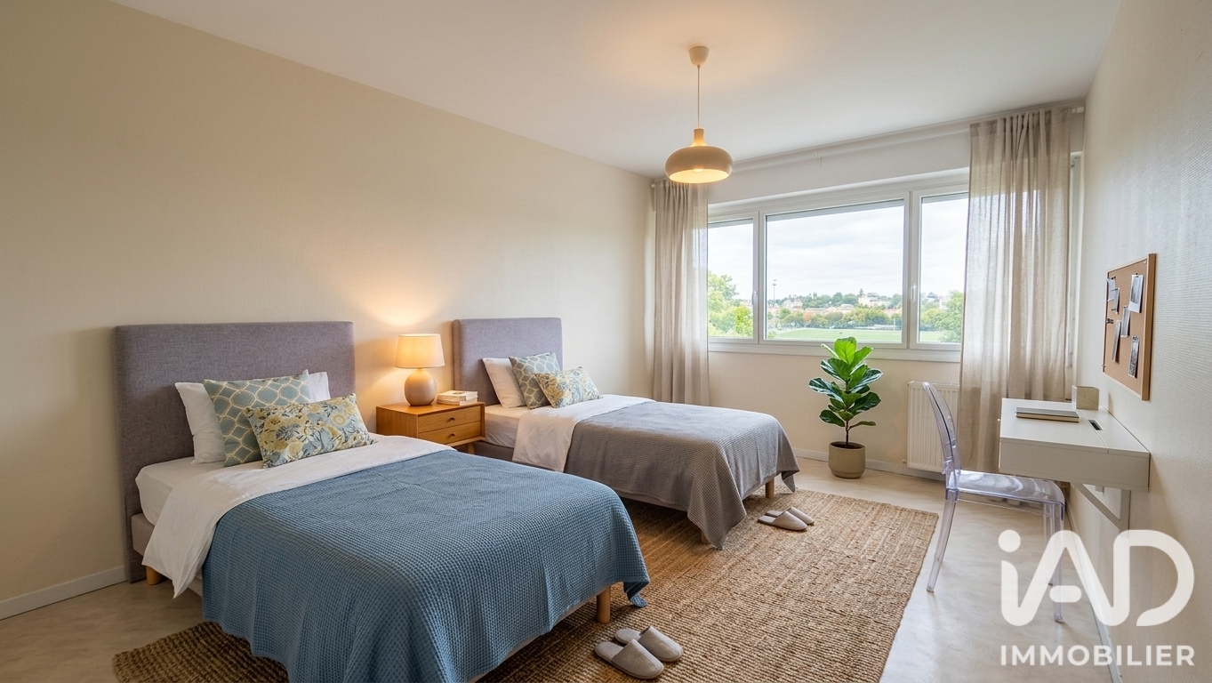 Vente appartement à La Roche-sur-Yon (85000) : appartement 4 pièces 95 m² - 2091058 — 11