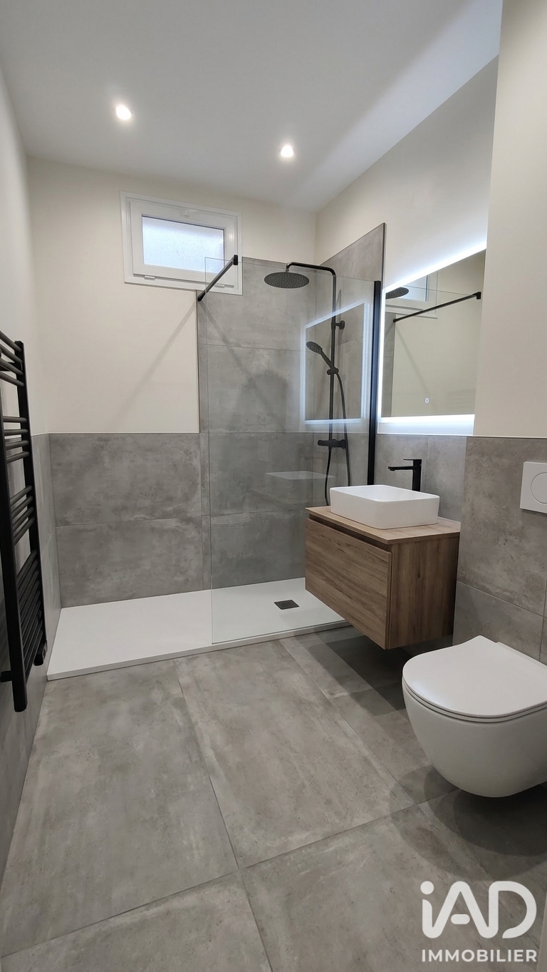 Vente appartement à La Roche-sur-Yon (85000) : appartement 4 pièces 95 m² - 2091058 — 14