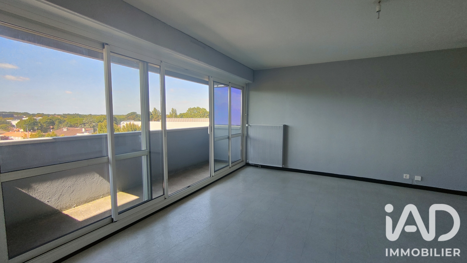 Vente appartement à La Roche-sur-Yon (85000) : appartement 4 pièces 95 m² - 2091058 — 5