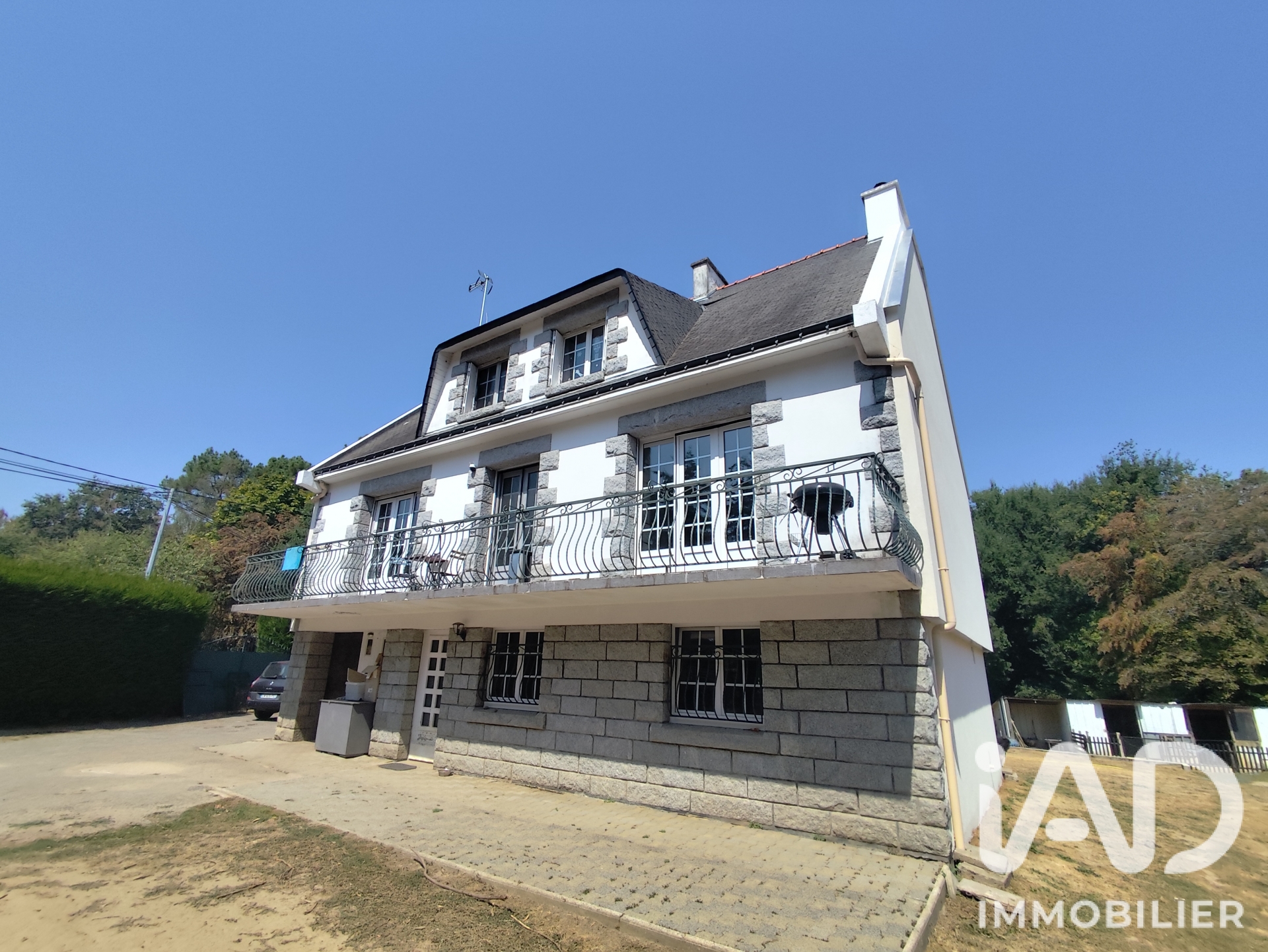 Maison à vendre à Peillac — 279 900 € — IAD France
