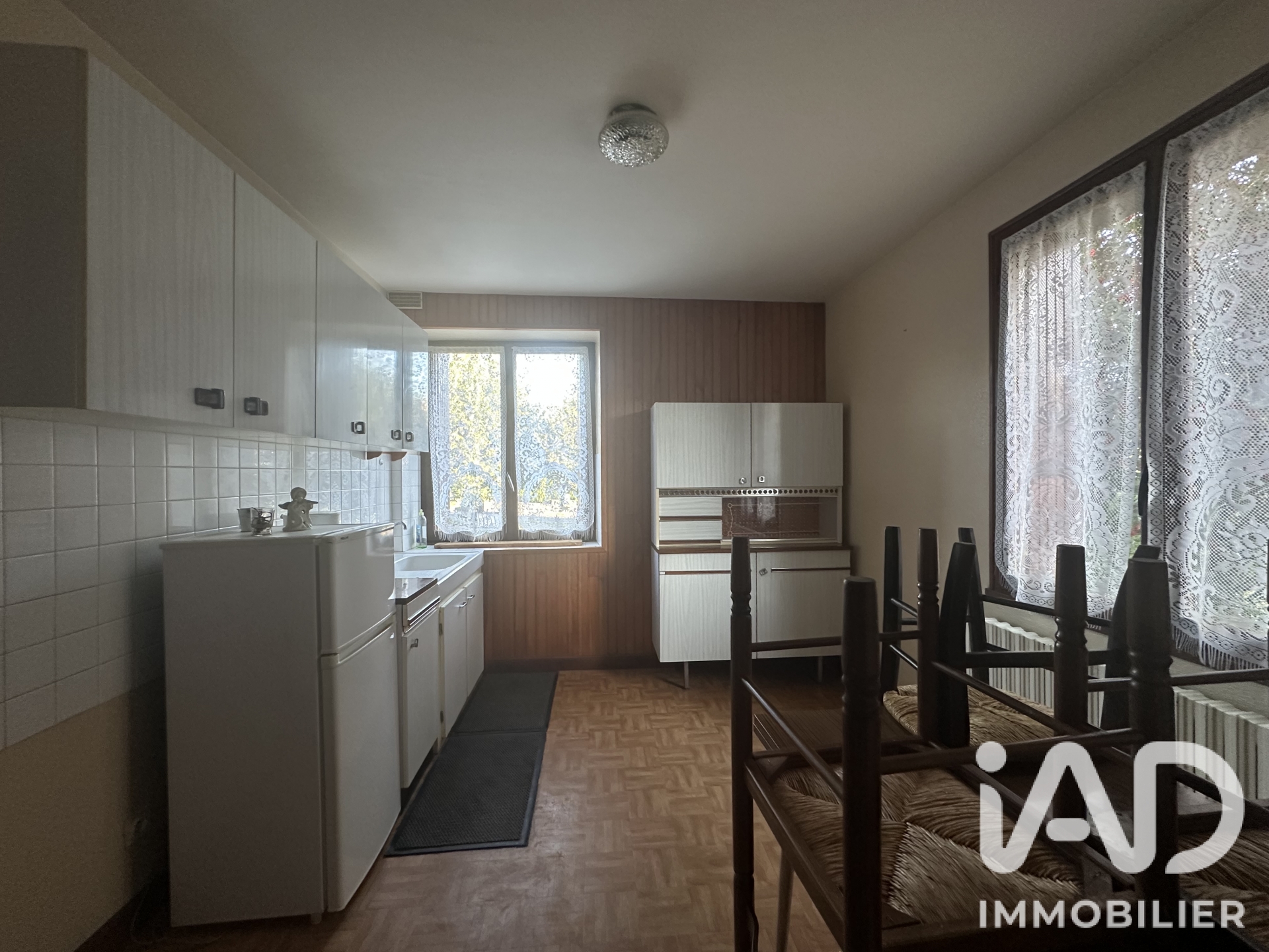 Vente maison à Besse-et-Saint-Anastaise (63610) : maison de ville 9 pièces 191 m² - 2070791 — 4