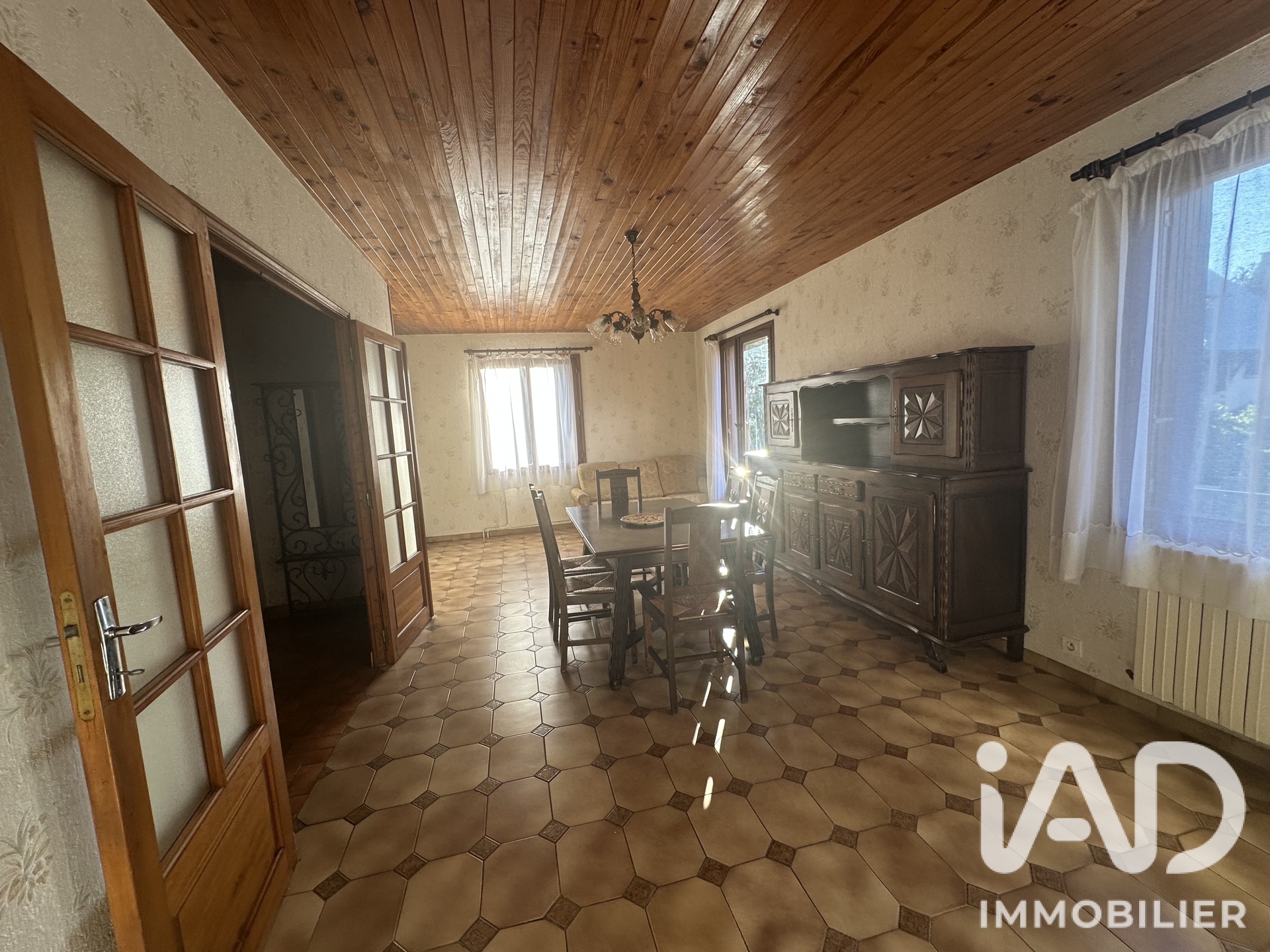 Vente maison à Besse-et-Saint-Anastaise (63610) : maison de ville 9 pièces 191 m² - 2070791 — 11