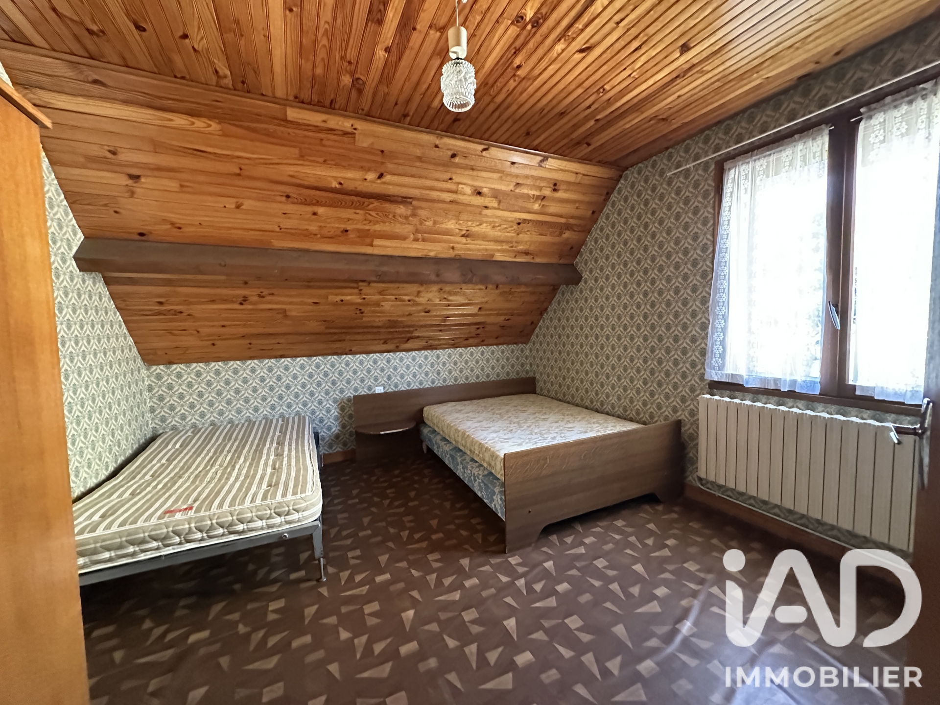 Vente maison à Besse-et-Saint-Anastaise (63610) : maison de ville 9 pièces 191 m² - 2070791 — 17